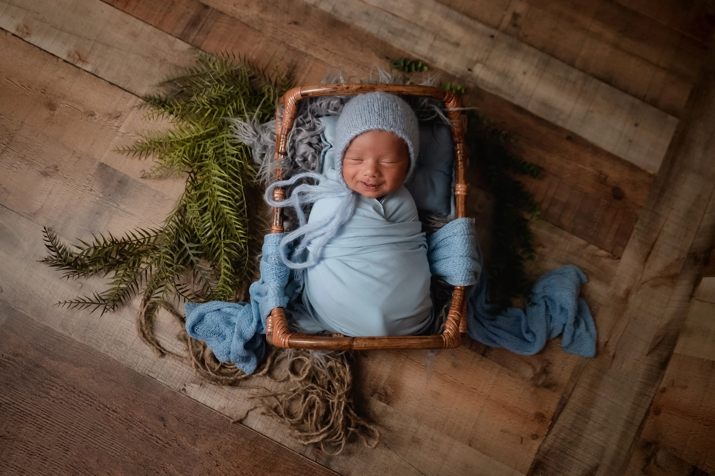 When Is the Best Time for Newborn Photos?
