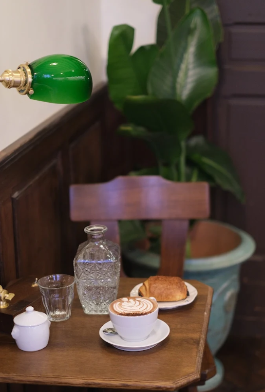 "Saint Pearl" coffee shop. 42 Saint-Jacques street, 75005 Paris.