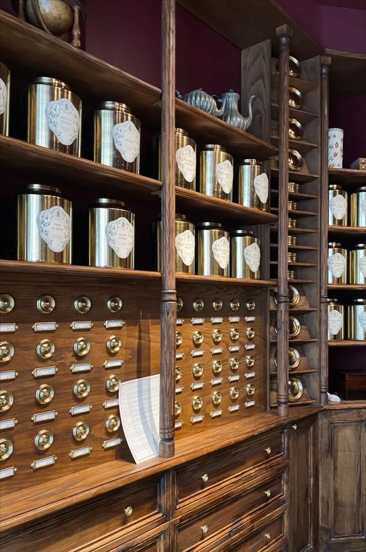 Old tea shop "Conservatoire des Hémisphères". 96 du Bac st, 75007 Paris.