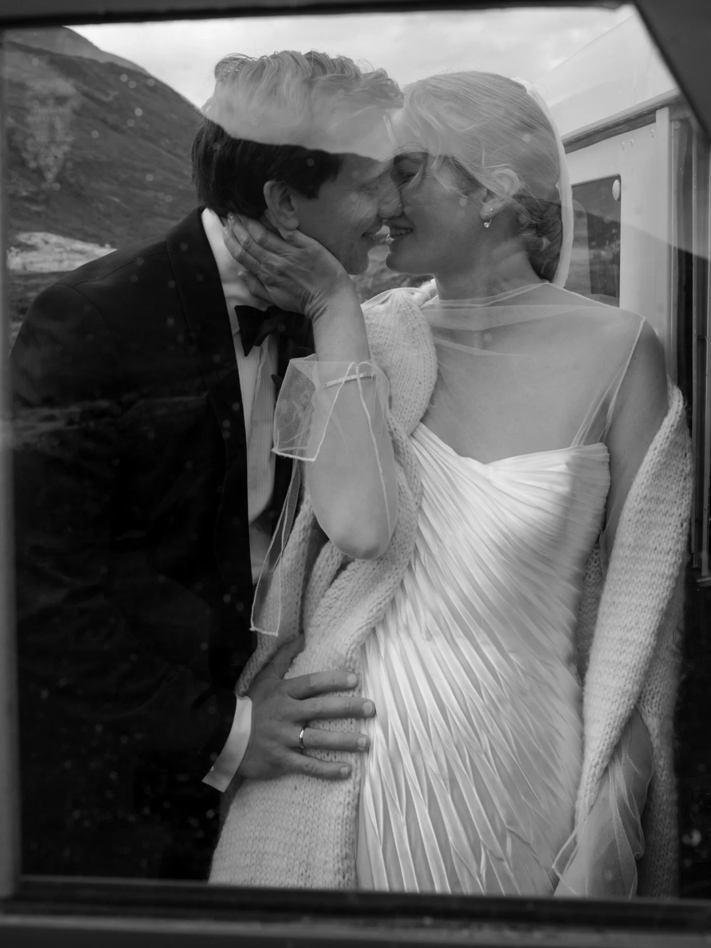 Anne Sophie &amp; Sebastian with the most beautiful surroundings of Jotunheimen National park 🤍 

Leirvassbu, September 13 2025