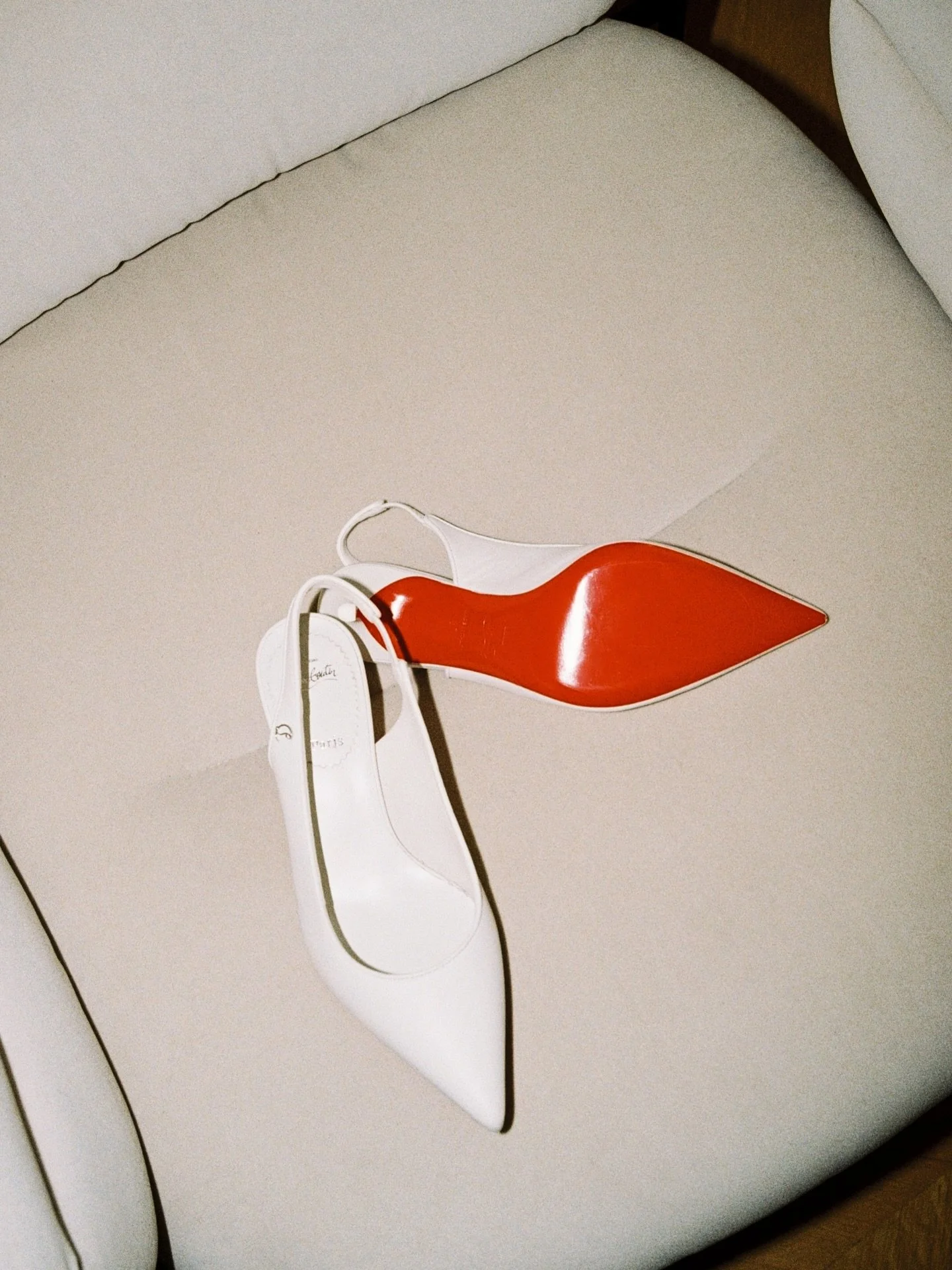 Getting ready with Emma 🦢

Grand H&ocirc;tel, December 27 2025