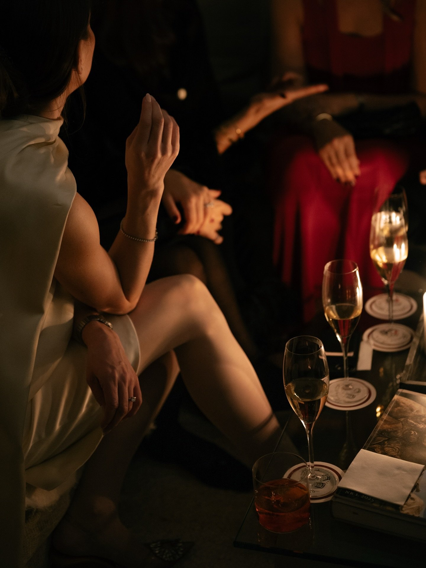 ~ glimpses from an intimate rehearsal dinner at home 🥀🕯️~ 

Pauline &amp; Fredrik, November 7 2025 by @yoj_experience