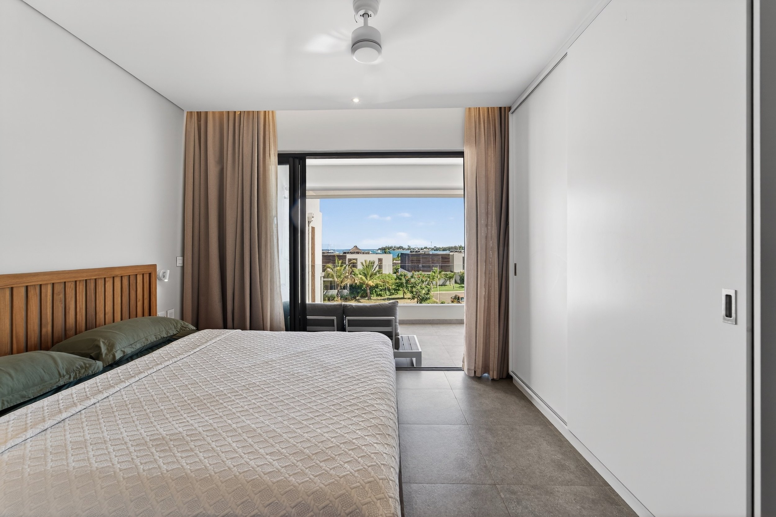 Master bedroom 1.jpg