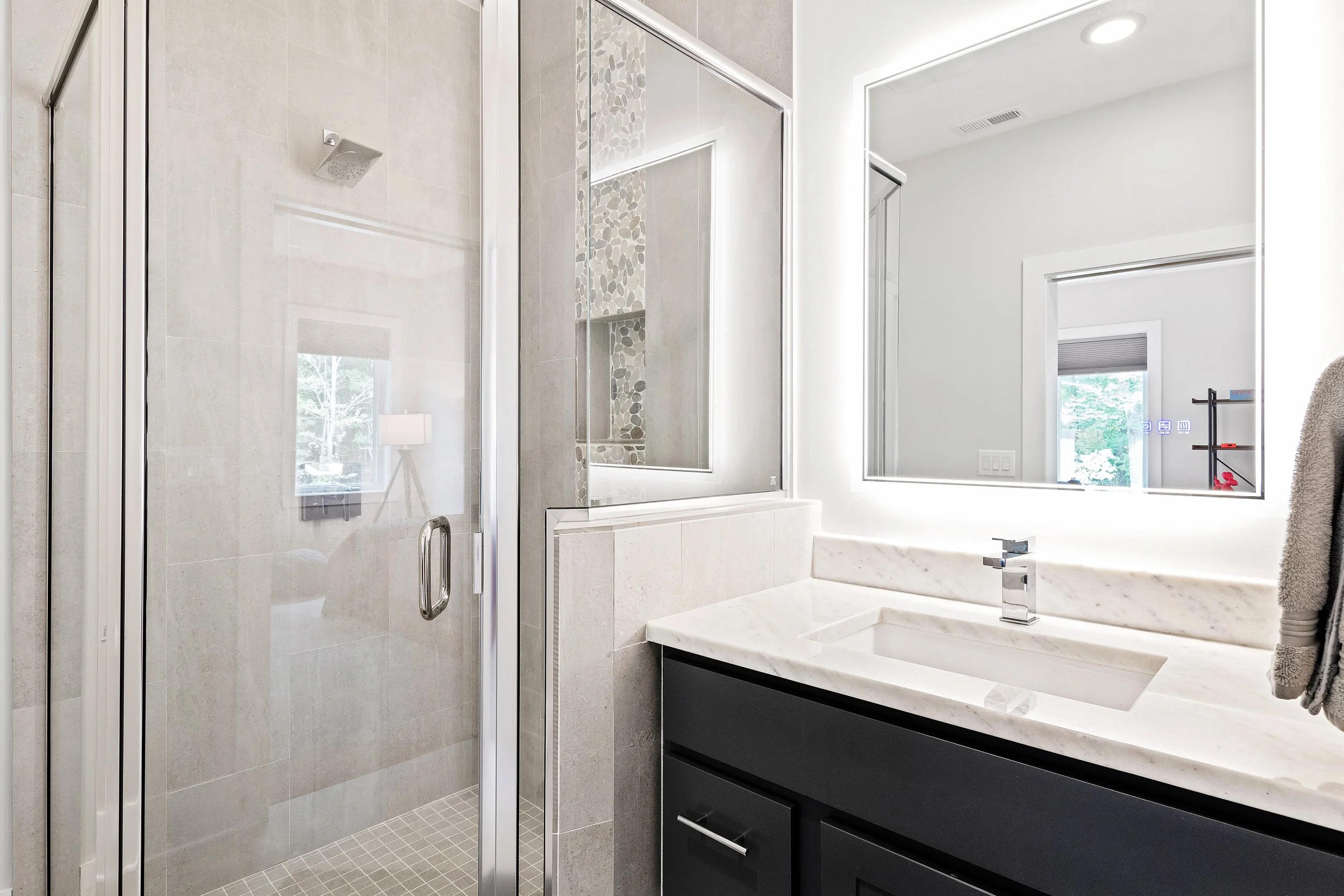 Bathroom 11.jpg