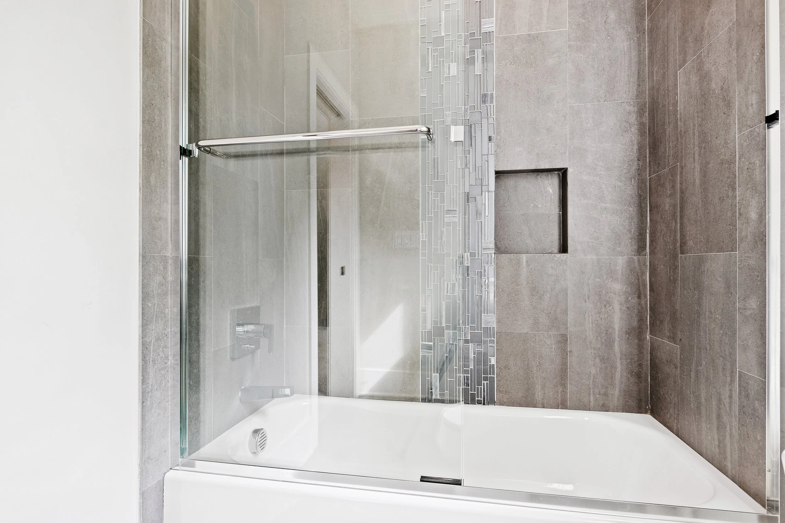 Bathroom 9.jpg