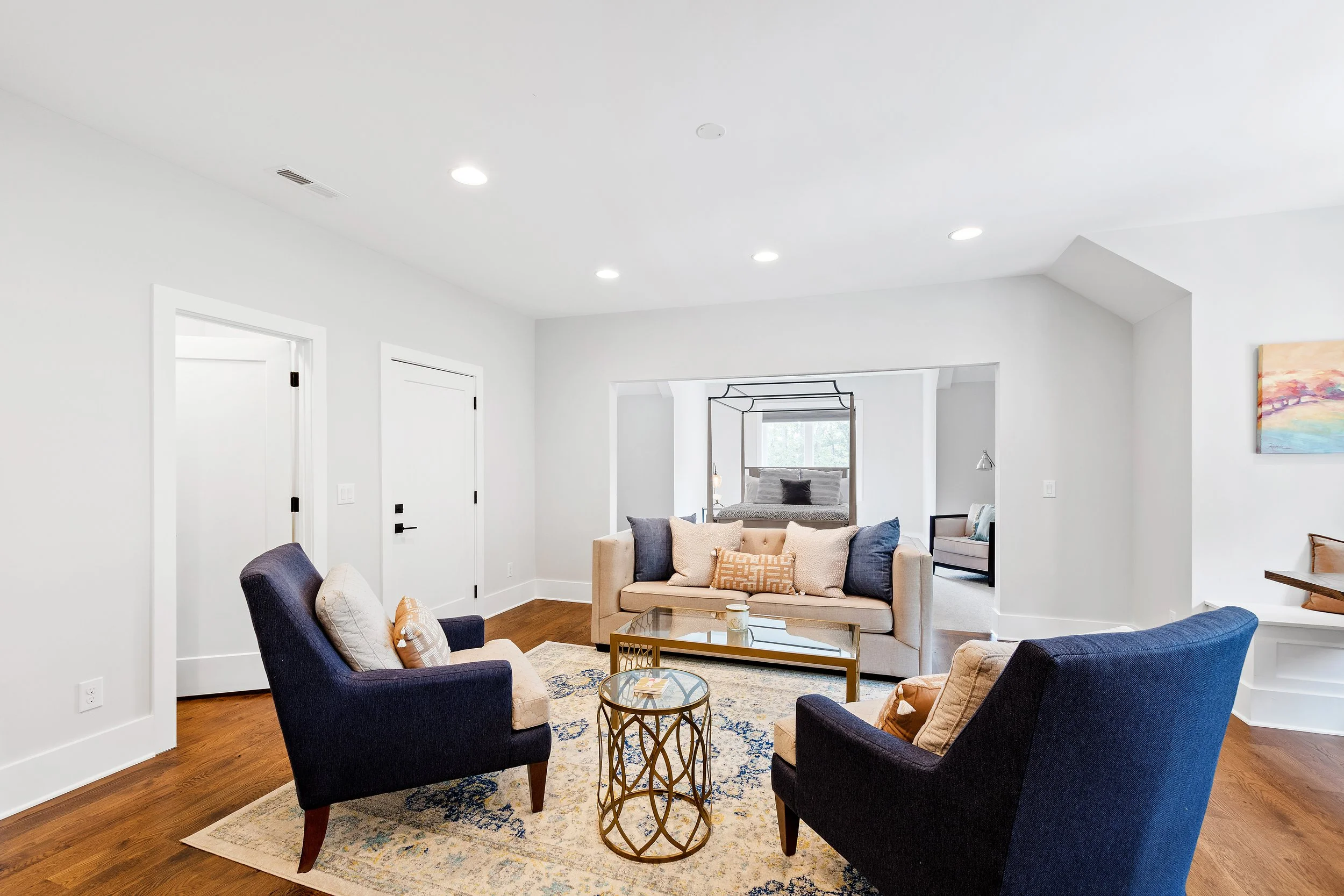 Suite 4.jpg