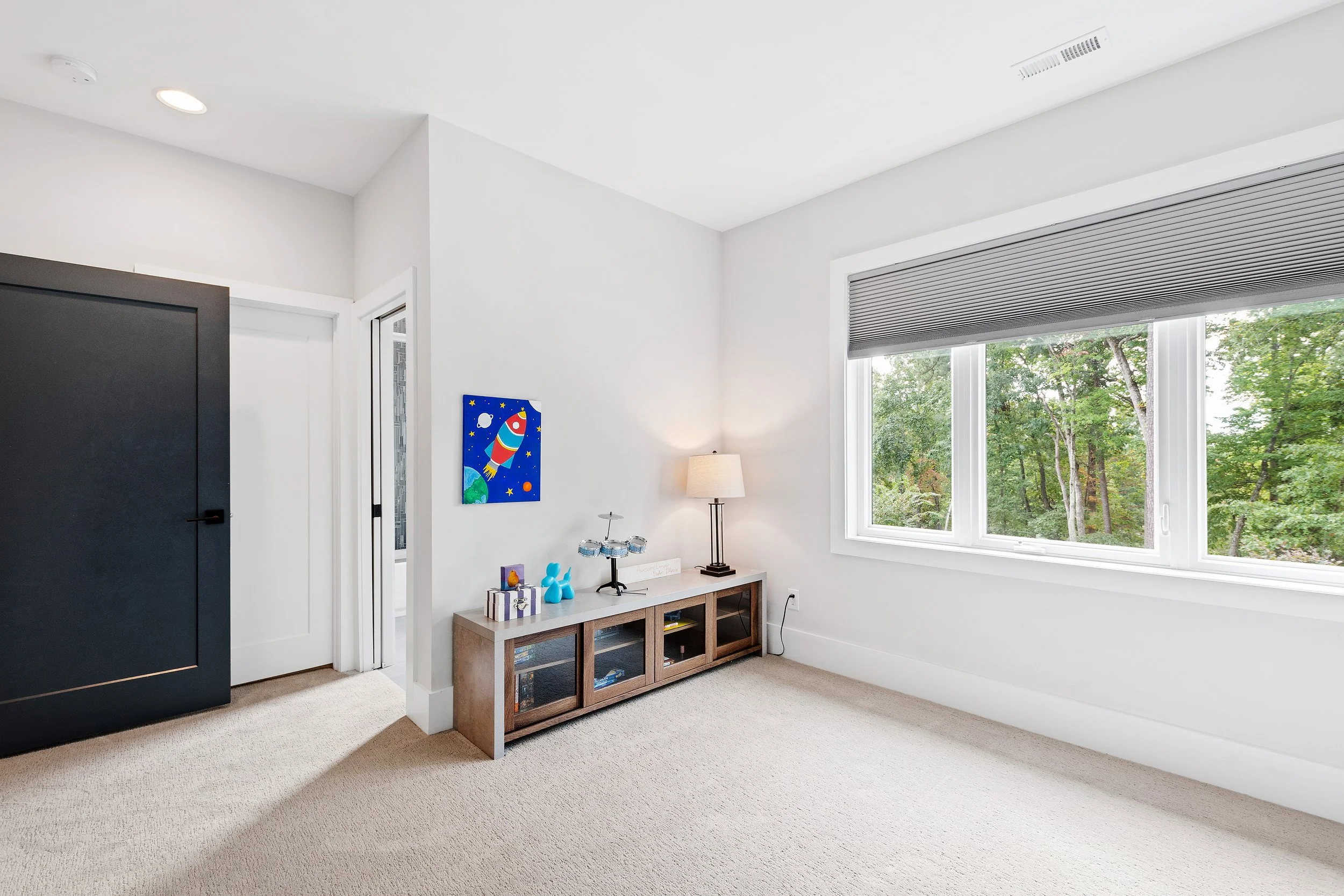 Bedroom 5.jpg