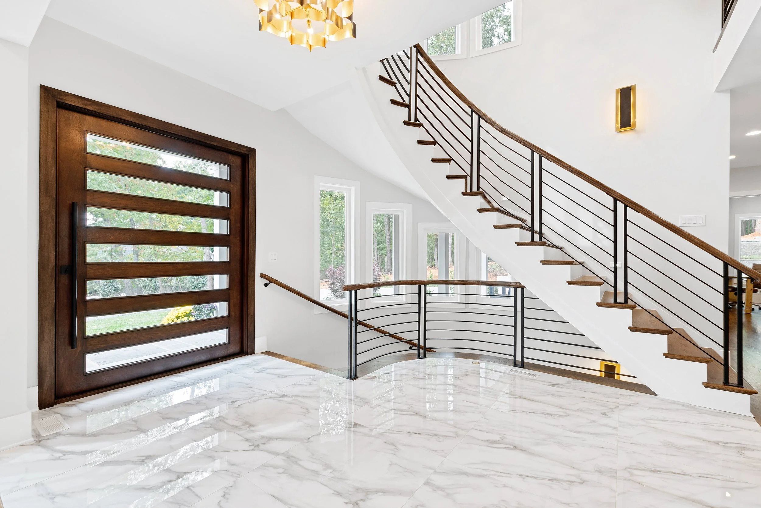 Foyer 4.jpg