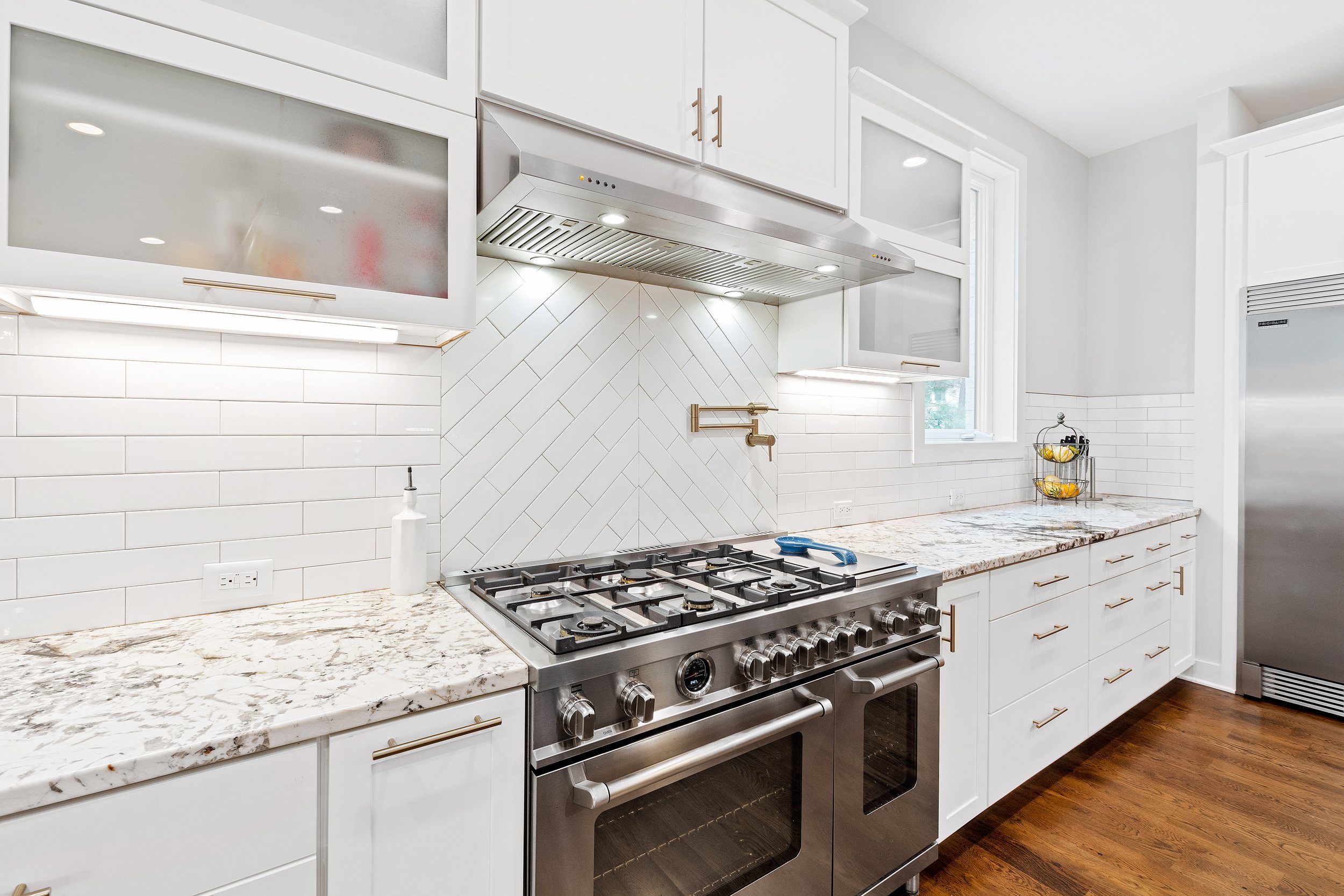 Kitchen 5.jpg
