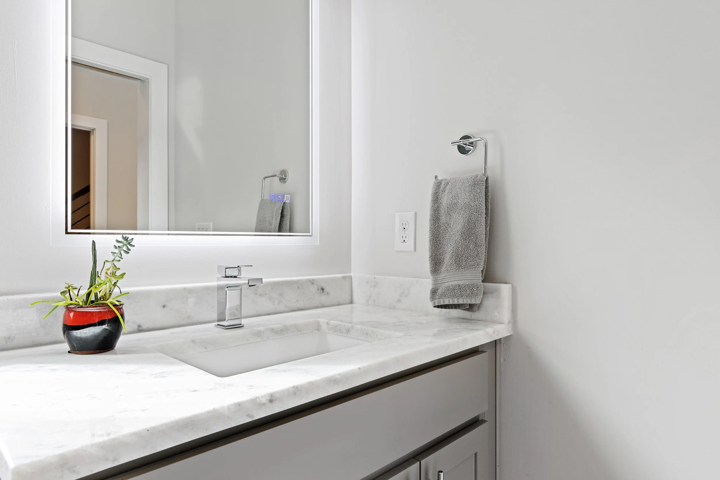 Bathroom 10.jpg