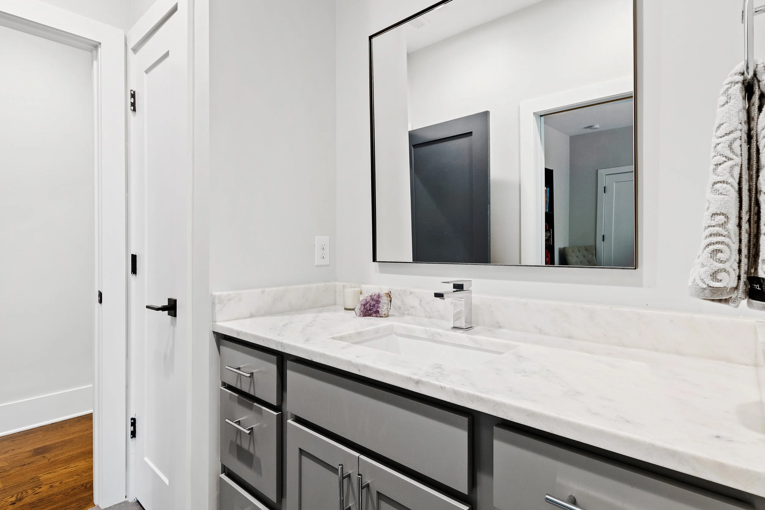 Bathroom 12.jpg