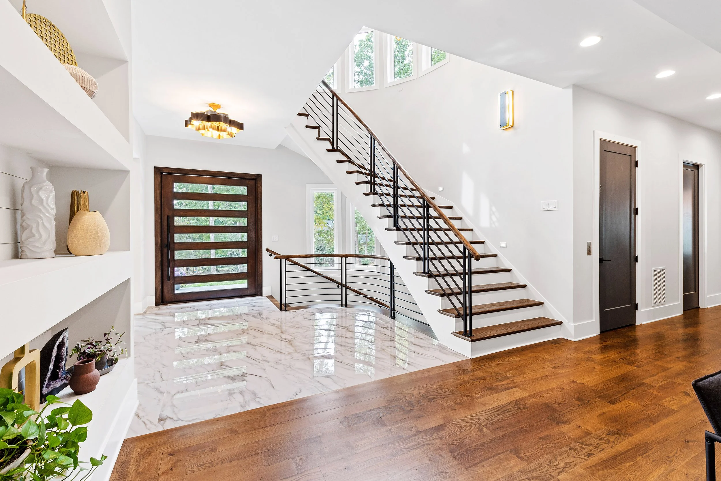 Foyer.jpg