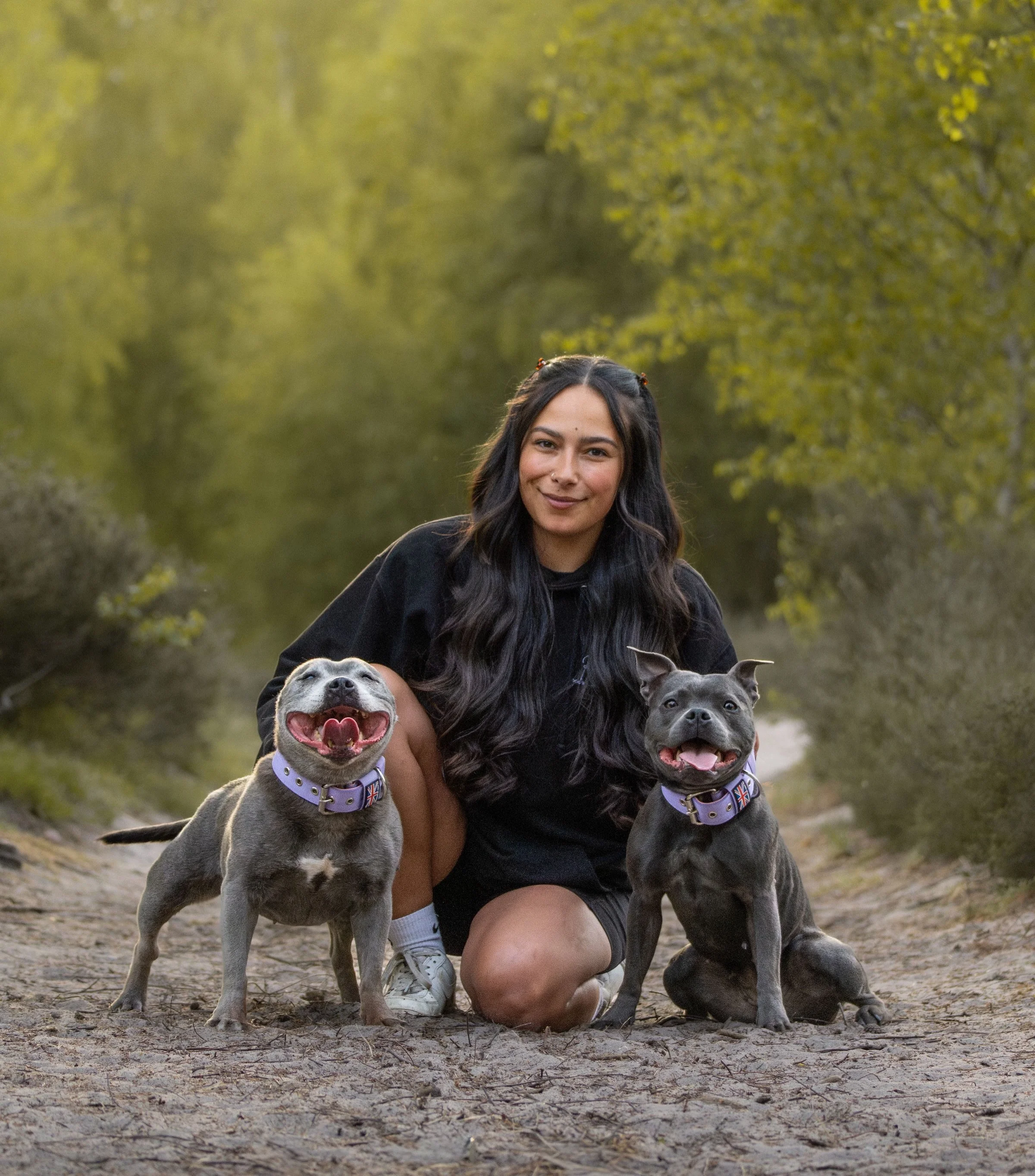 The girls behind Lead &amp; Ramble 🐾

Mimi started it all, and Chilli keeps it going. Between them, they&rsquo;ve shaped so much of the way I work with dogs every day, and I couldn&rsquo;t be more grateful for the path they&rsquo;ve led me down.

Ev