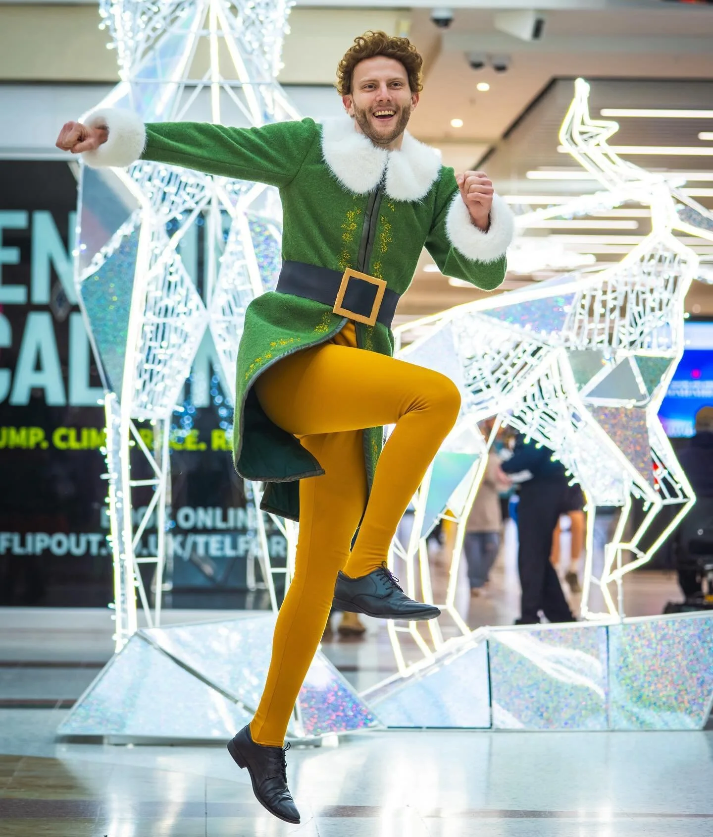 Christmas came early in the studio this year! 🎁🎄☃️

Hand embroidered wool Elf coat, pleated silk feather hat, fleece-lined leggings, and oversized belt for @mooandgooltd and their Buddy the Elf experience! 

Huge shout out to assistant @_elizabeth_