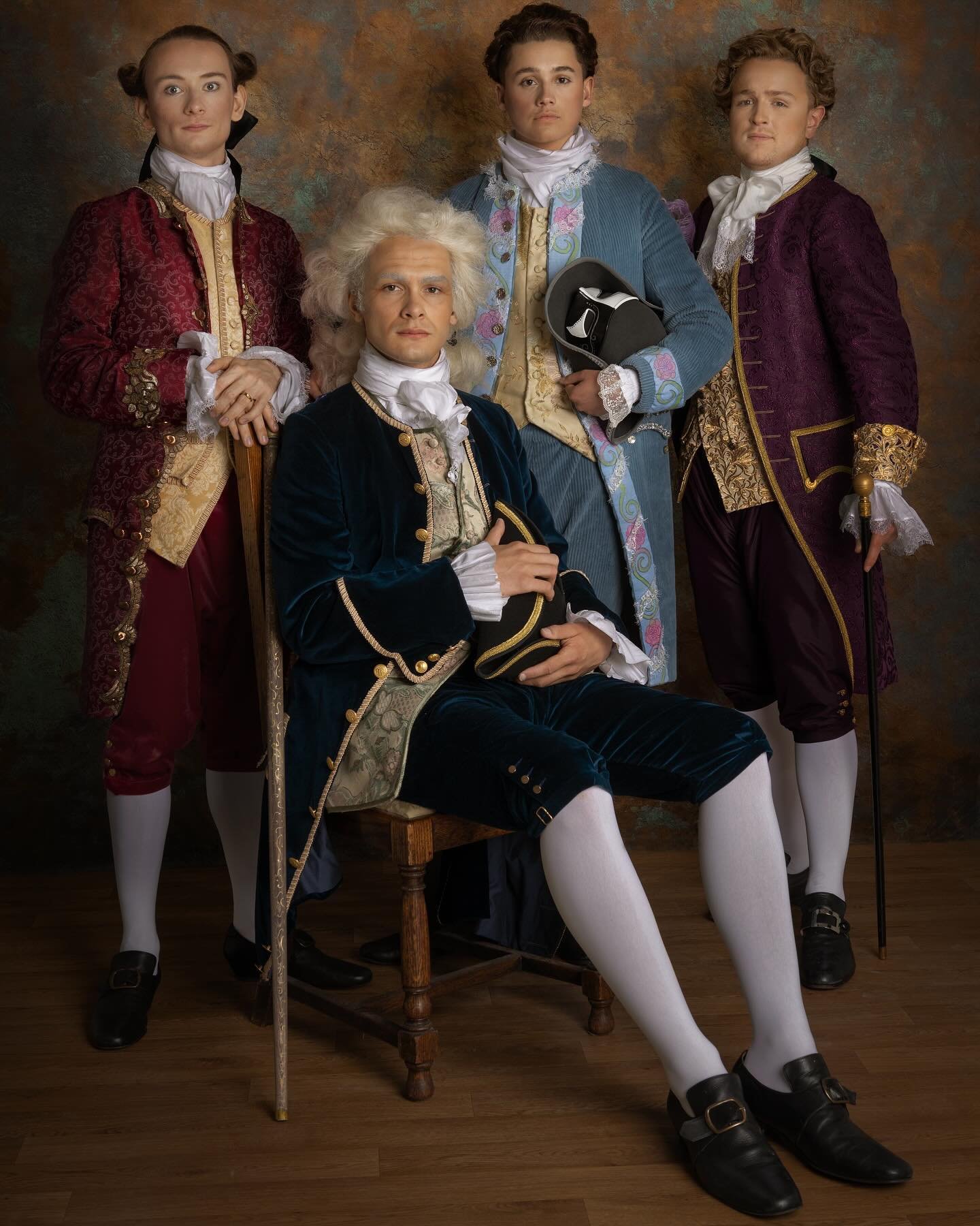 So lovely to see some of my millinery and tailoring displayed in such beautiful photography done by @l_a_havard ⚜️🖤🍇

Huge thanks to @alexwafx and her team for this shoot also! ❤️ 

#costume #18thcentury #18thcenturyfashion #18thcenturycostume #mil