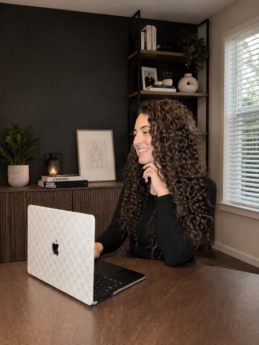 STOP POSTING RANDOM SHIT (How to Turn Your Social Media Into a Business Plan That Creates Sales)