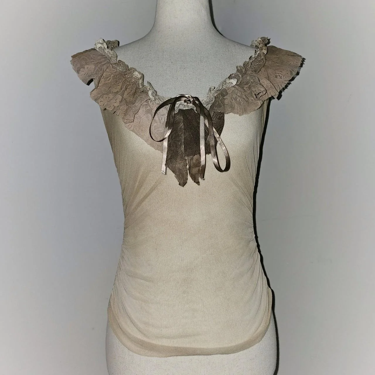 french vintage morgan de toi tea stain color dolly ruffled collar top