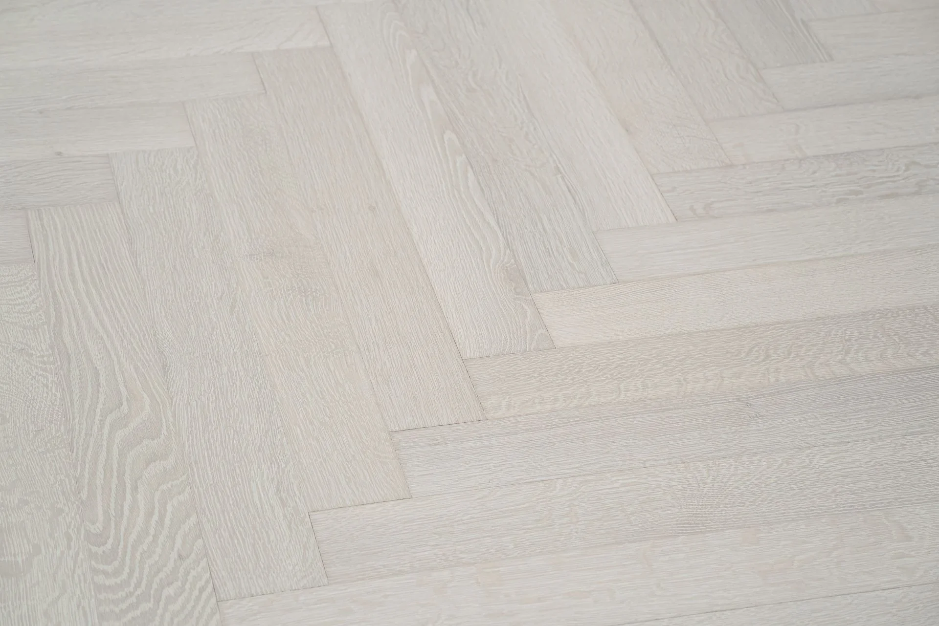 Oak Tramonto Herringbone