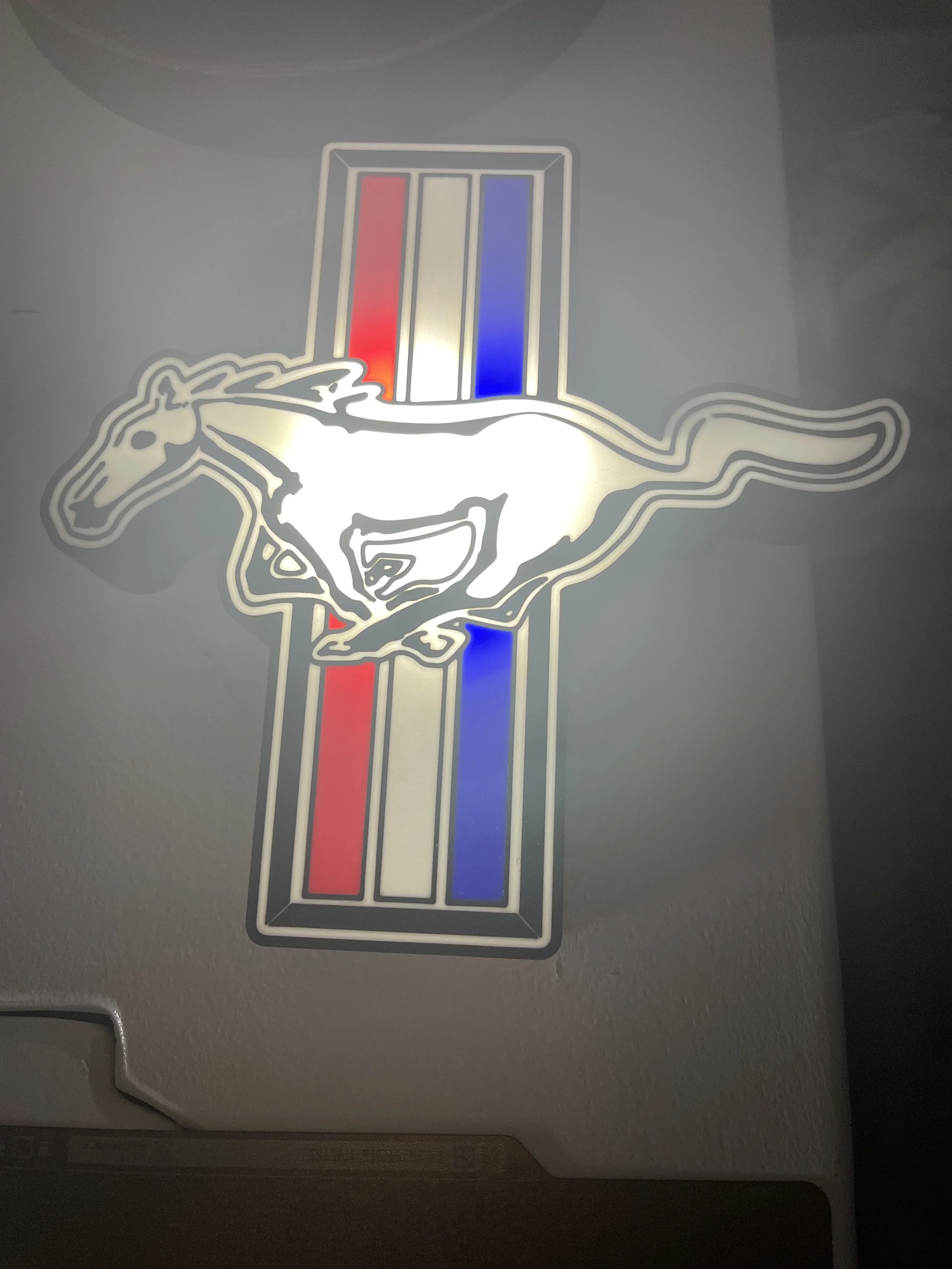 MUSTANG LIGHT BOX-IN0070