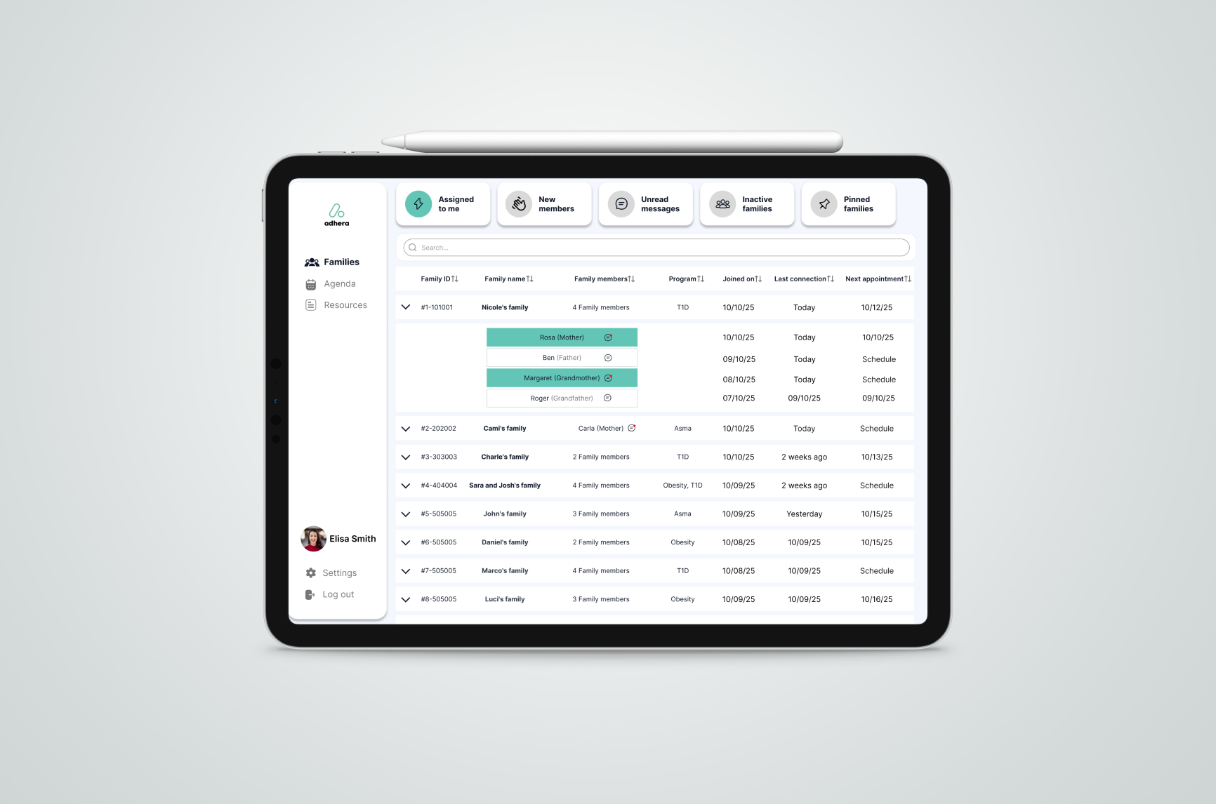Screenshot of a tablet displaying a family management app. The app shows a list of families with details like family ID, name, members, program, join date, last connection, and next appointment. The interface includes icons for settings, log out, and user profile, with tabs for assigned tasks, new members, unread messages, inactive families, and pinned families.