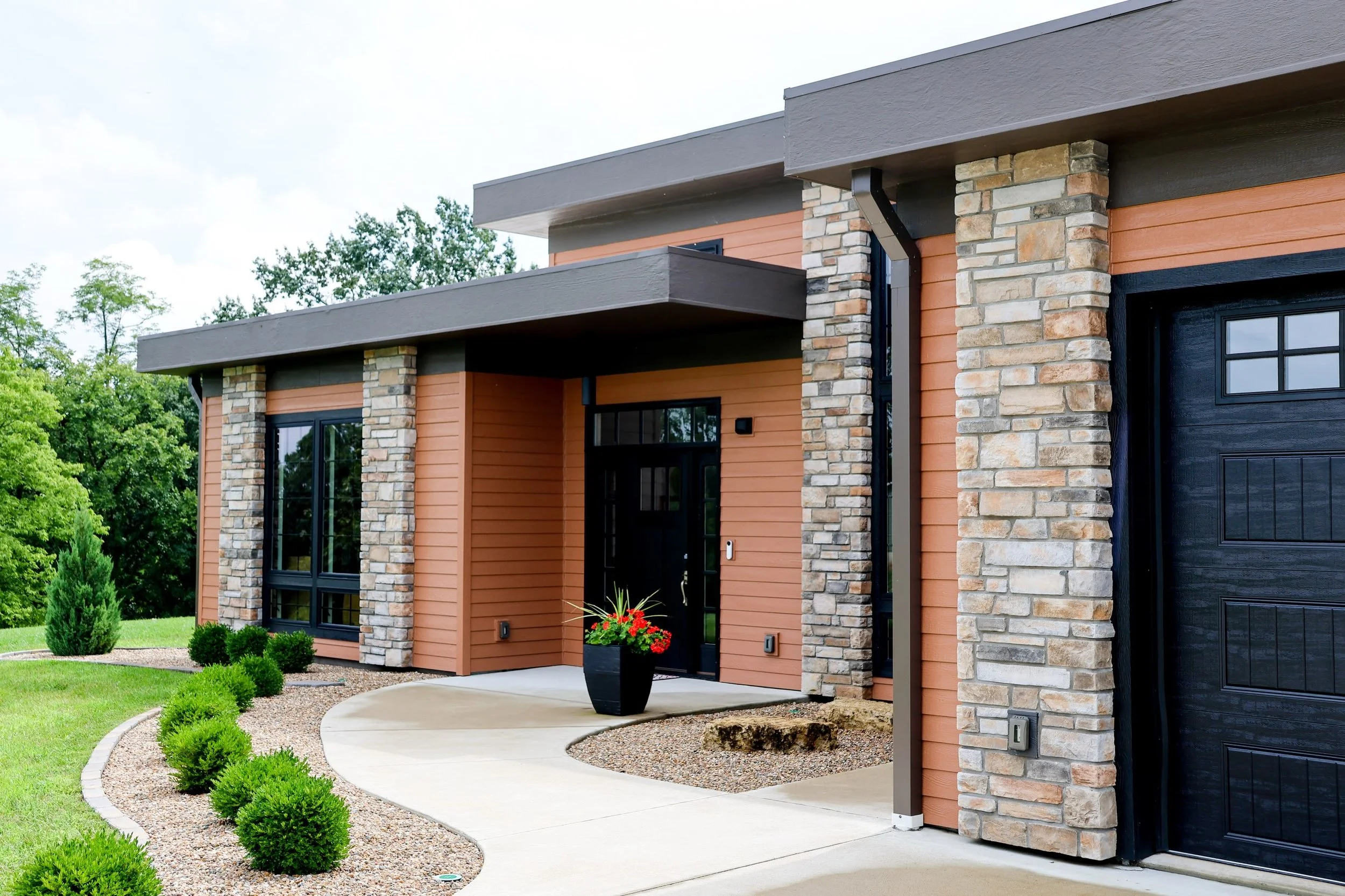 Inside a Manning Homes custom build.

From the first idea to the final detail, we&rsquo;re there every step of the way to help bring our homeowners&rsquo; vision to life.

Interior decorator: Judy Manning
Photography: Anna Dunlap

Built by Manning Ho