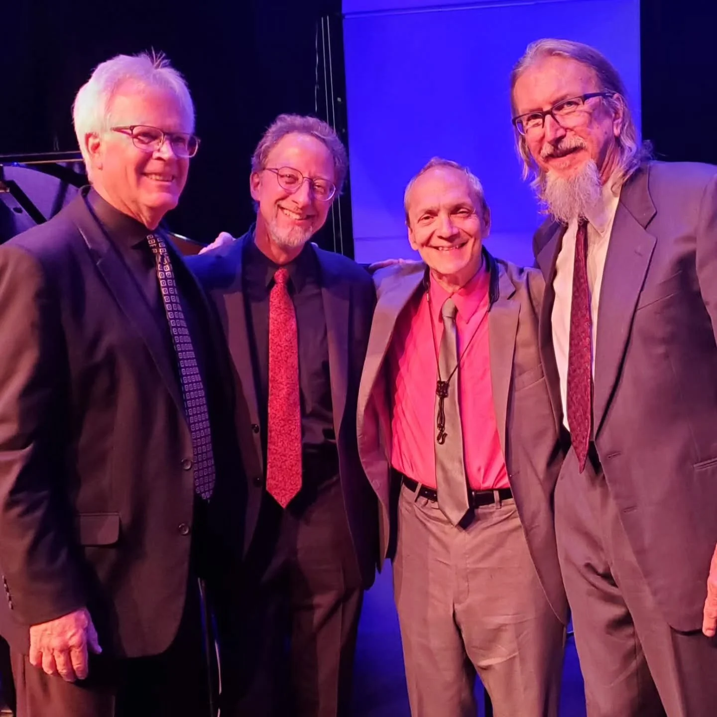 RIP Ken Peplowski!  I heard you passed away suddenly just hours after playing a burning set.  That's the way I want to go!  We'll miss you. 
#kenpeplowski  #jazzclarinet  #jazzgiants #oregoncoastjazzparty #oneofthebest