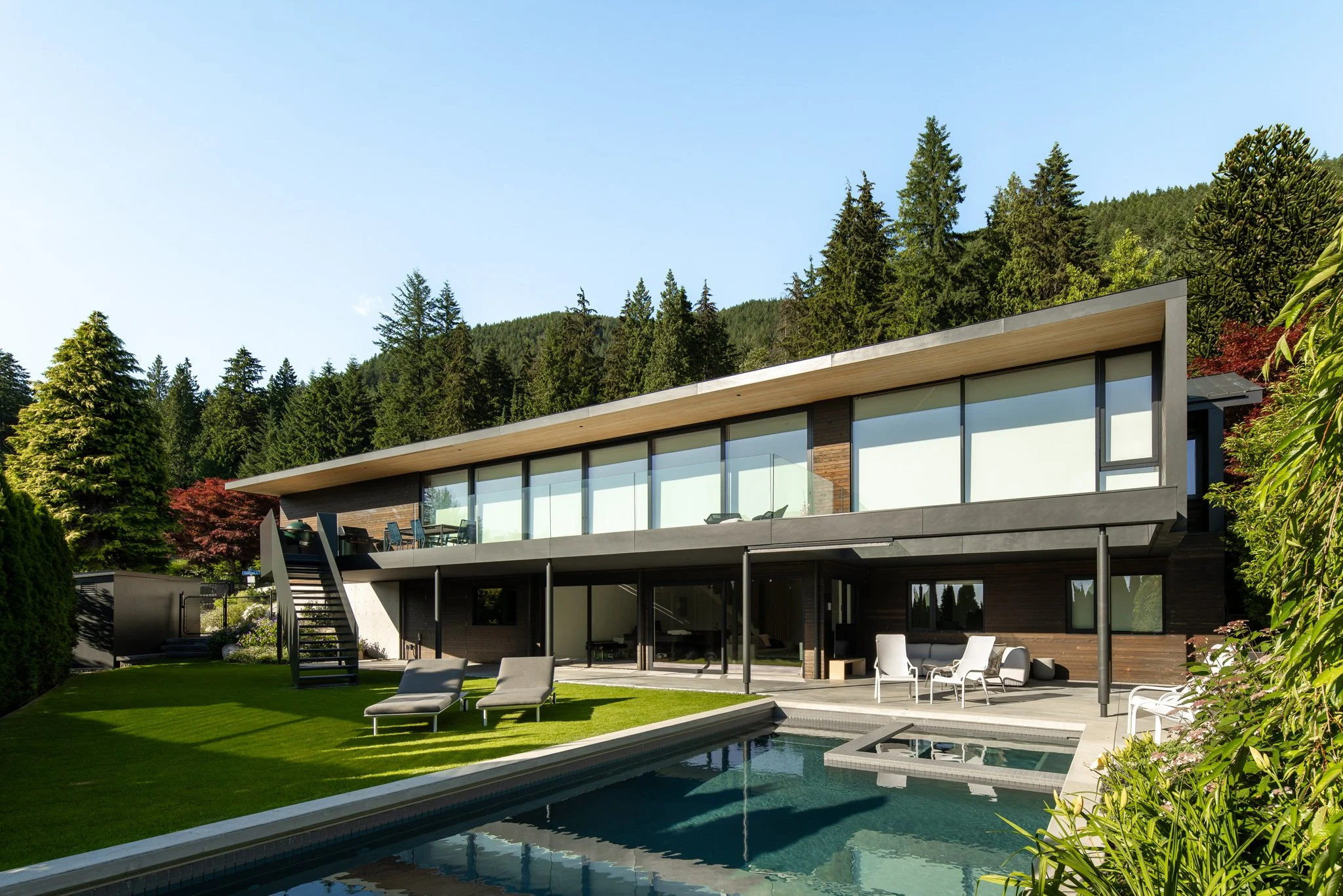 Free-Form-Landscapes-Francisco-Ct-Residence-1089.jpg