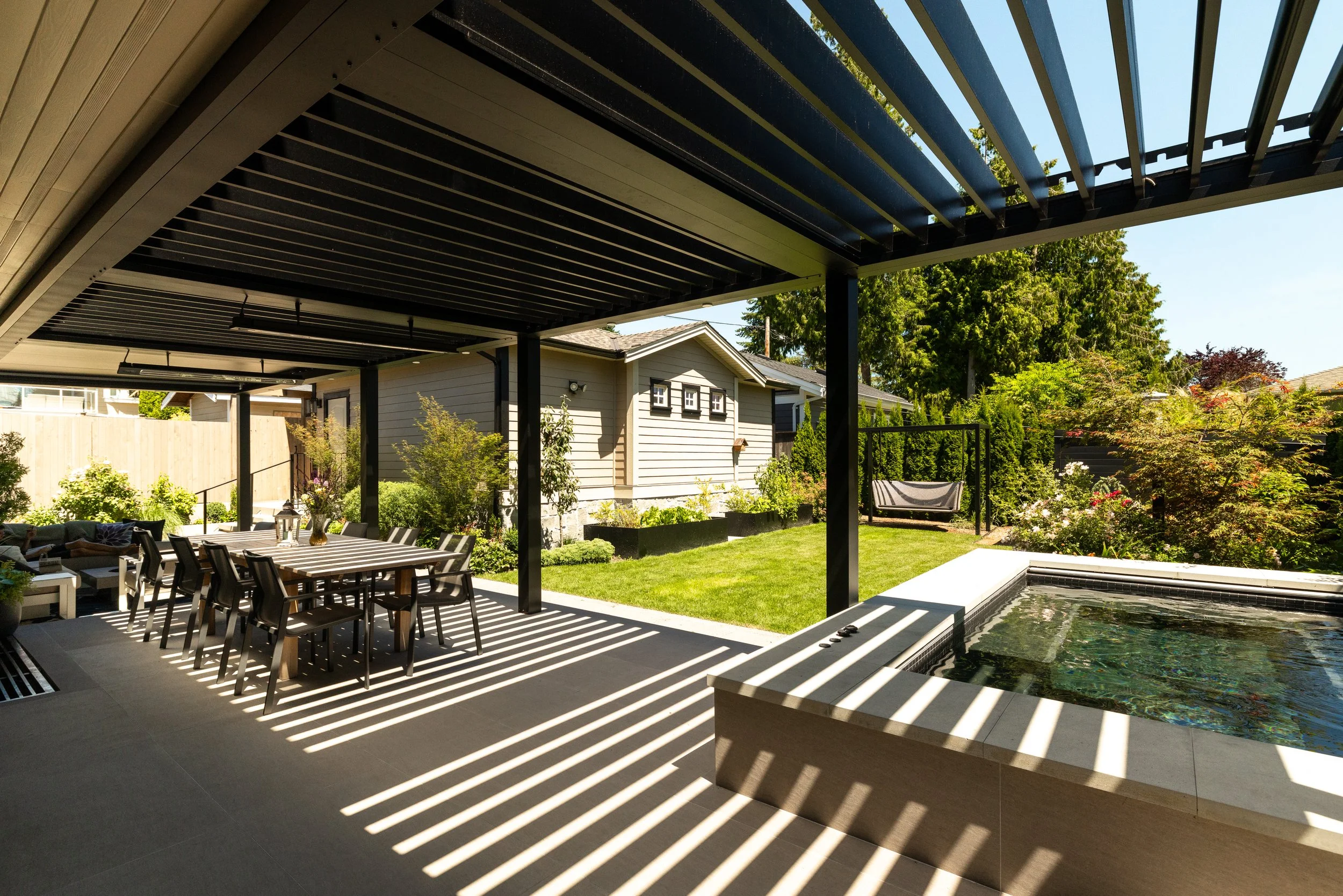 Free-Form-Landscapes-William-Ave-Residence-1052.jpg