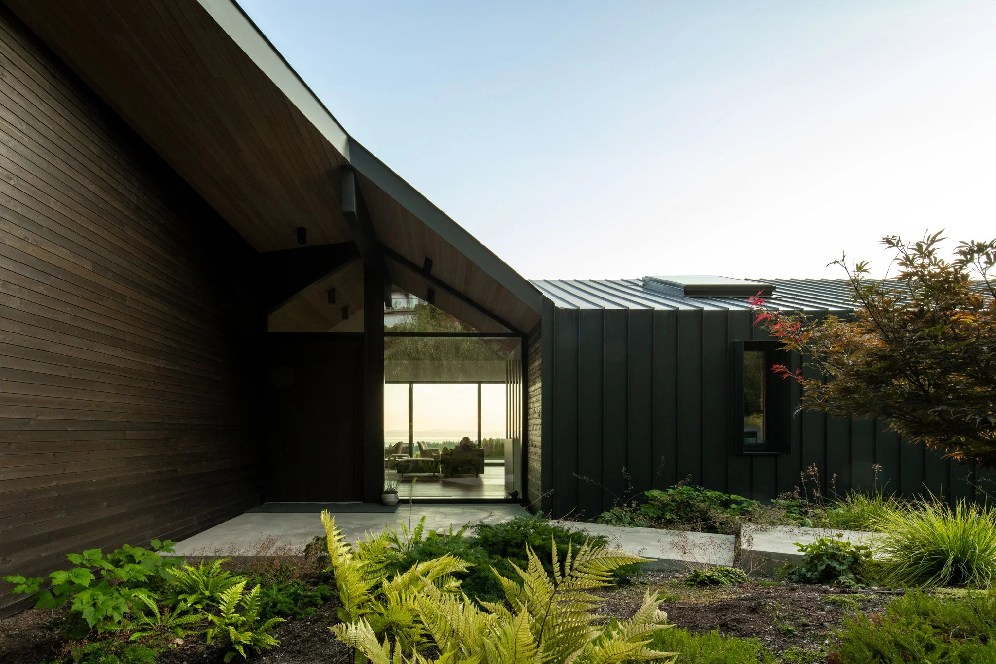 Free-Form-Landscapes-Francisco-Ct-Residence-1138.jpg