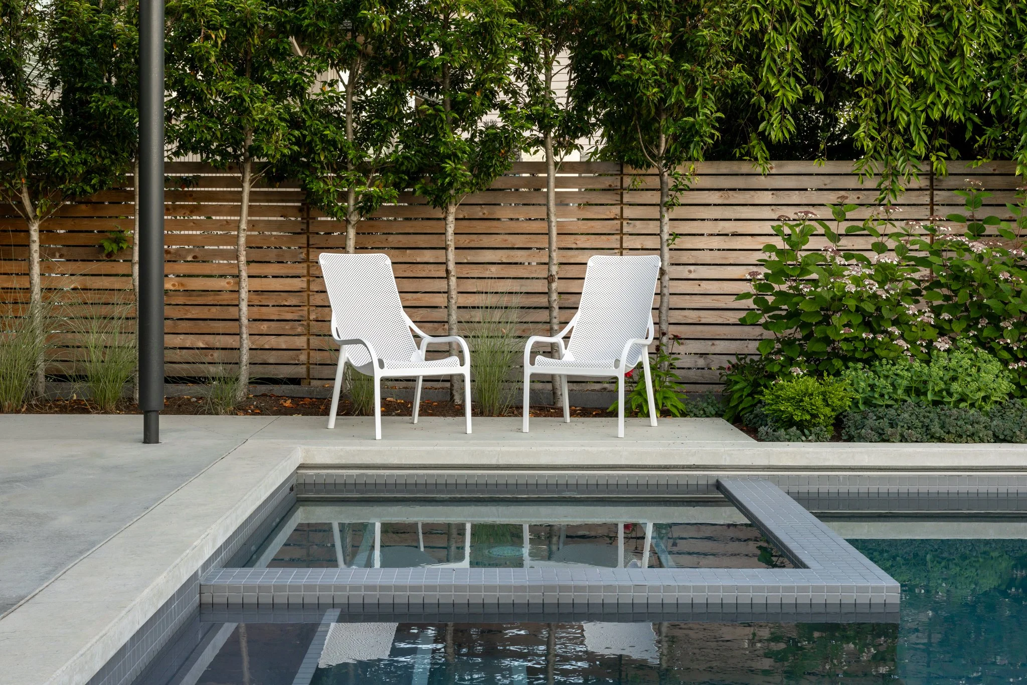 Free-Form-Landscapes-Francisco-Ct-Residence-1118.jpg
