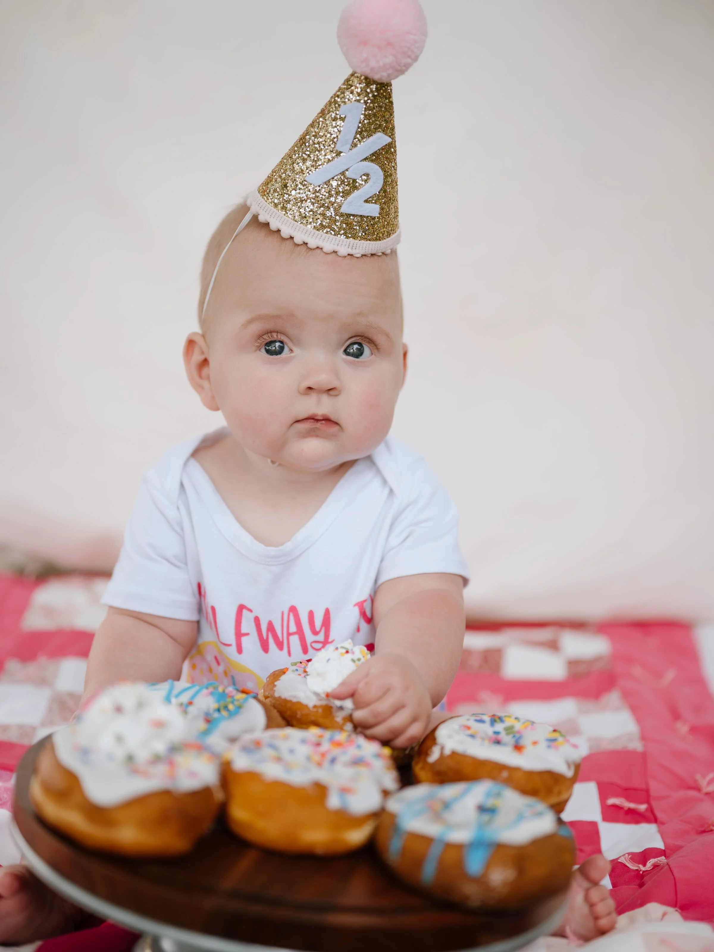 Tilly&rsquo;s 6 Month Photoshoot!🍩🩷