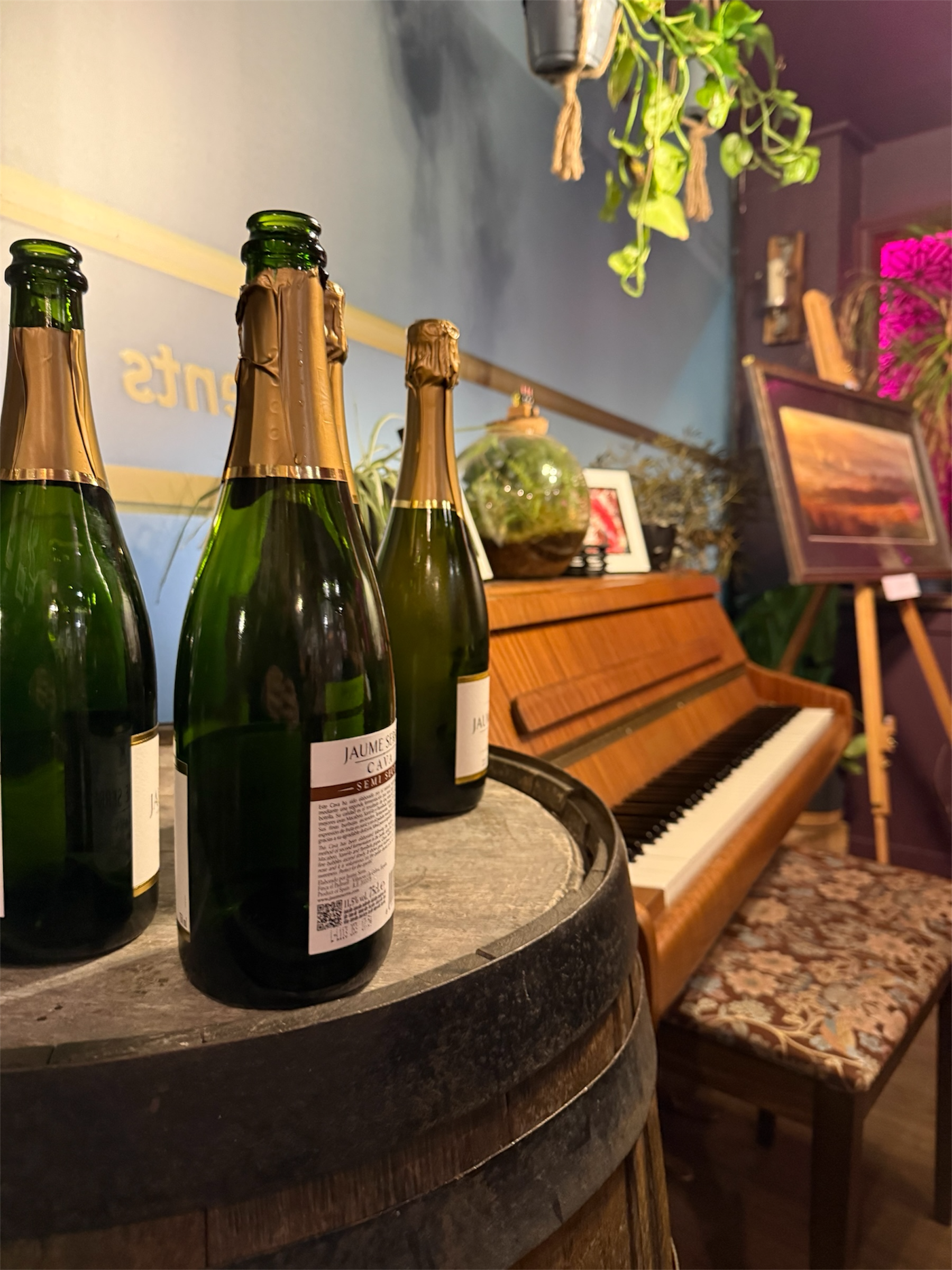 Sparkling wine prepared for a Canvas & Cava paint and sip night in Brighouse, welcoming guests from Halifax, Huddersfield and Leeds. Hosted at Czerwik Fine Wines & Cheeses, drinks are enjoyed alongside guided painting sessions in a relaxed, social se