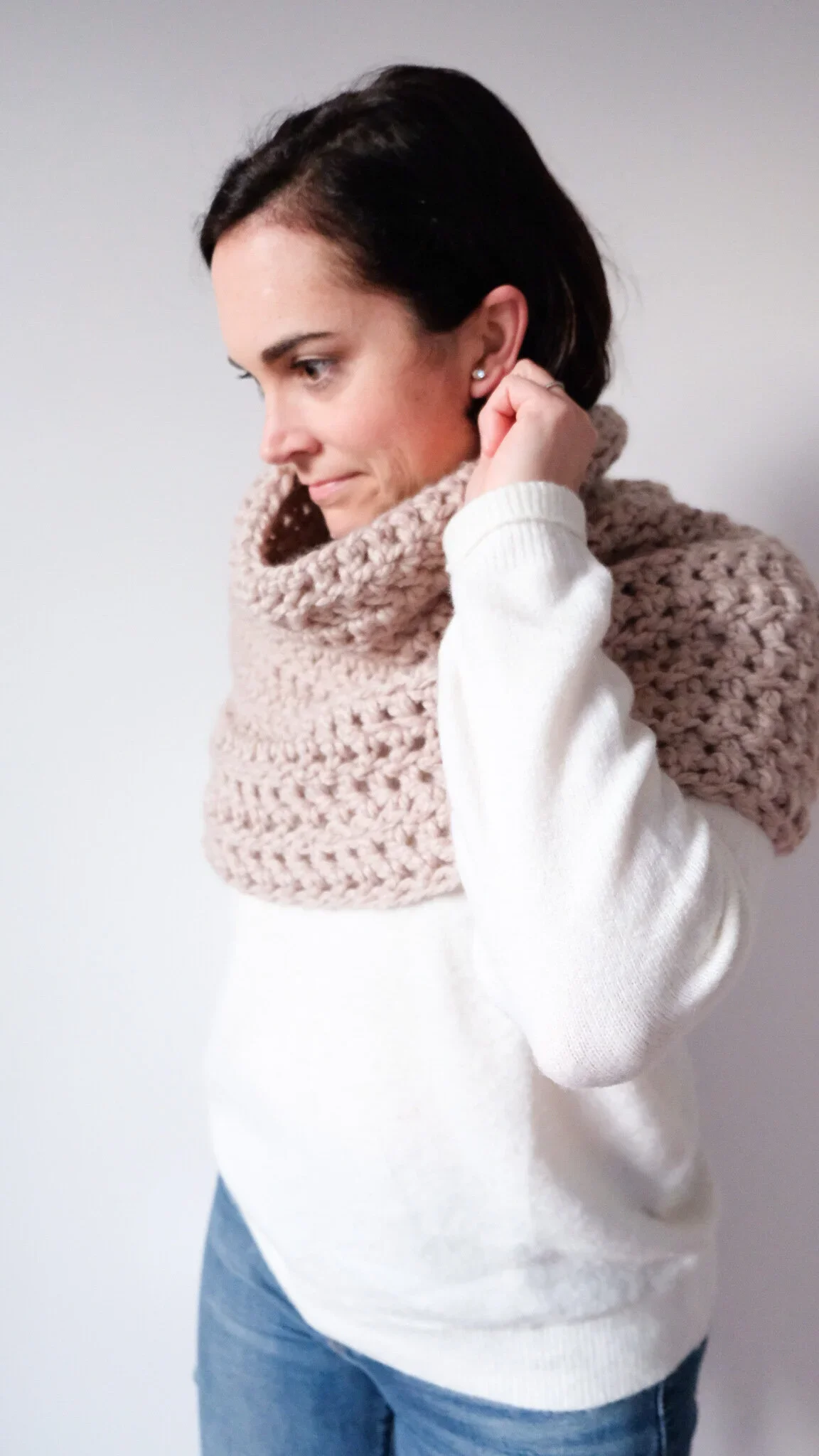 Encounter Crochet Cowl Pattern