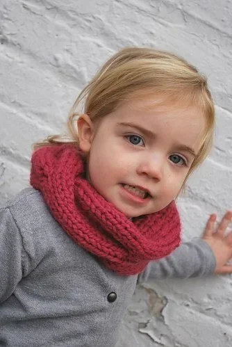 Children’s Quick Knitted Cabled Cowl | Pattern + Tutorial