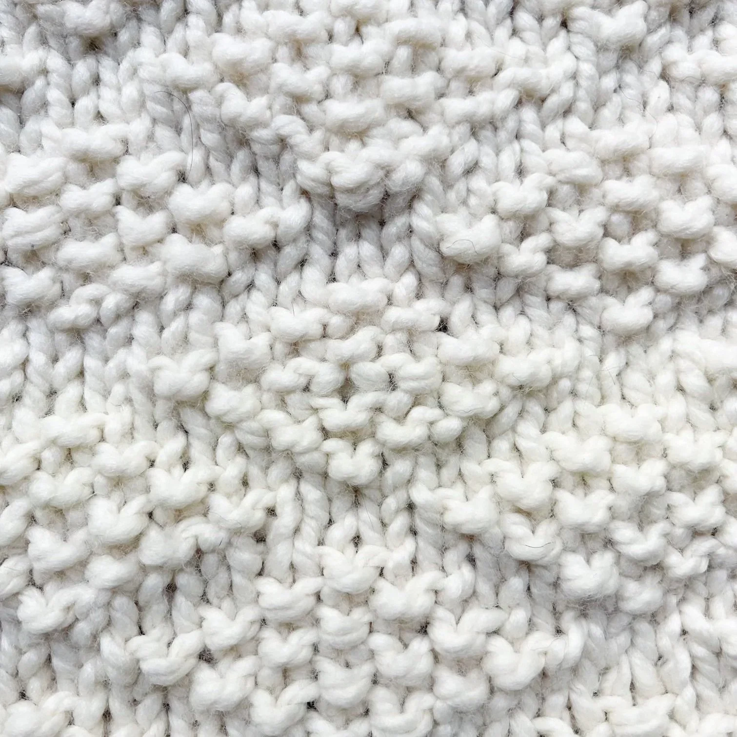 Embossed Diamond Stitch Pattern | Knit + Purl Stitch
