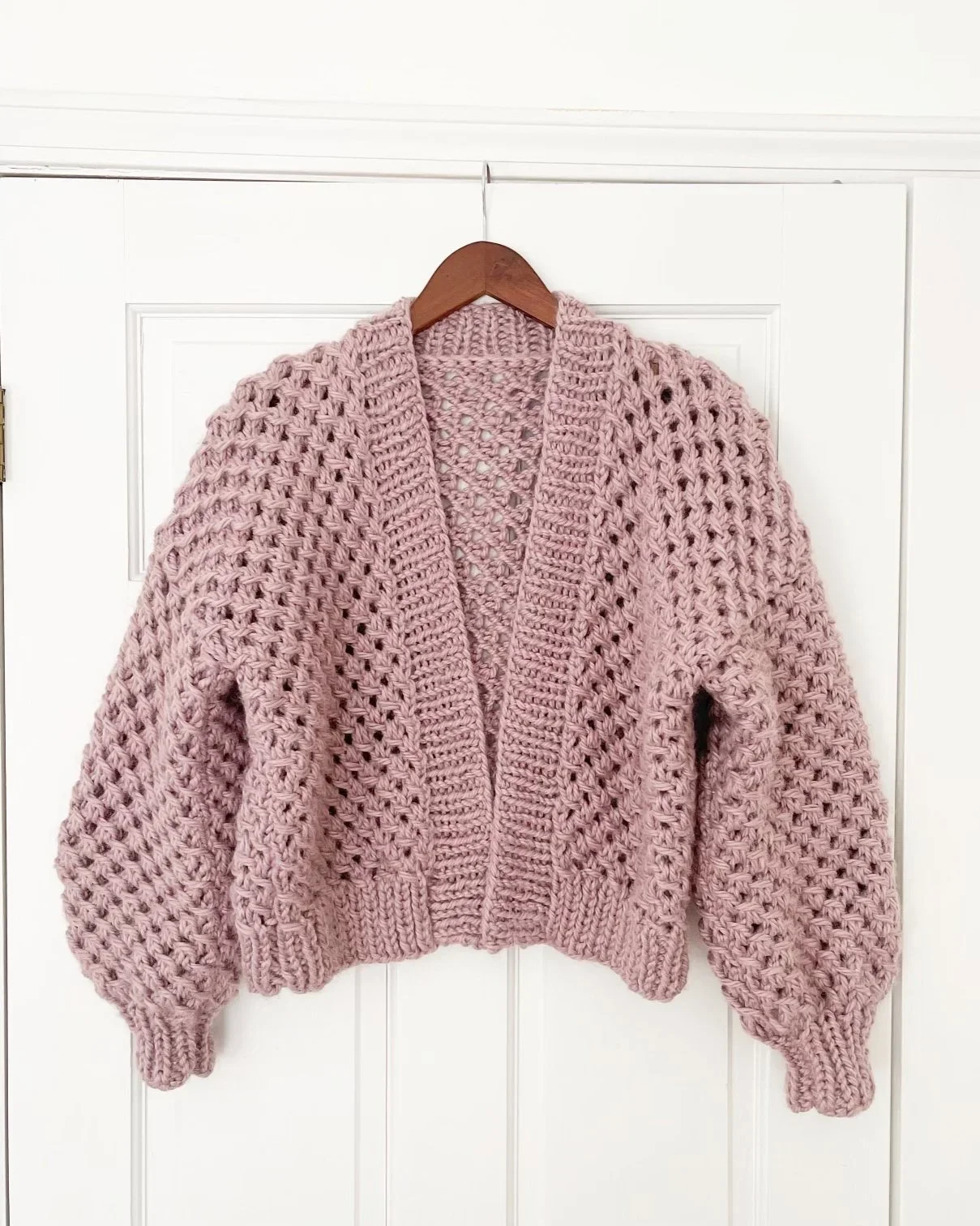 Easy Knit Lace Cardigan Pattern + Tutorial | The Springside