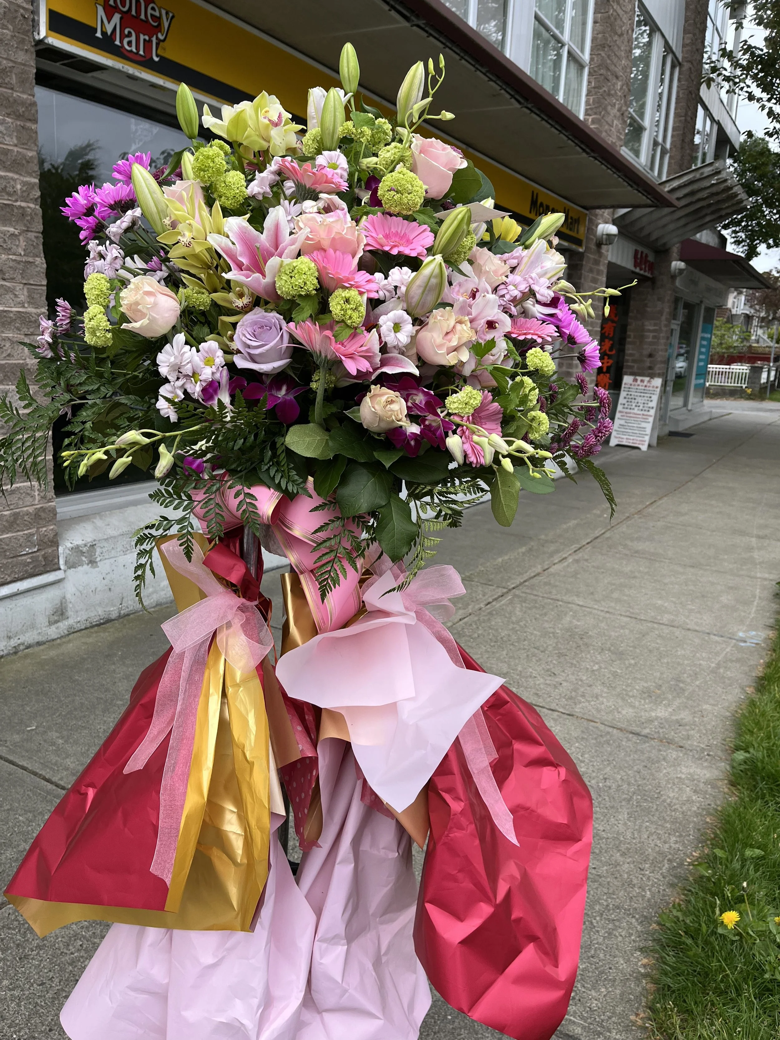 21. Grand Opening Arrangement