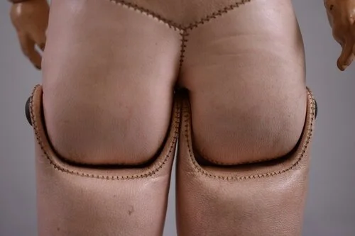 Hinged leather joint