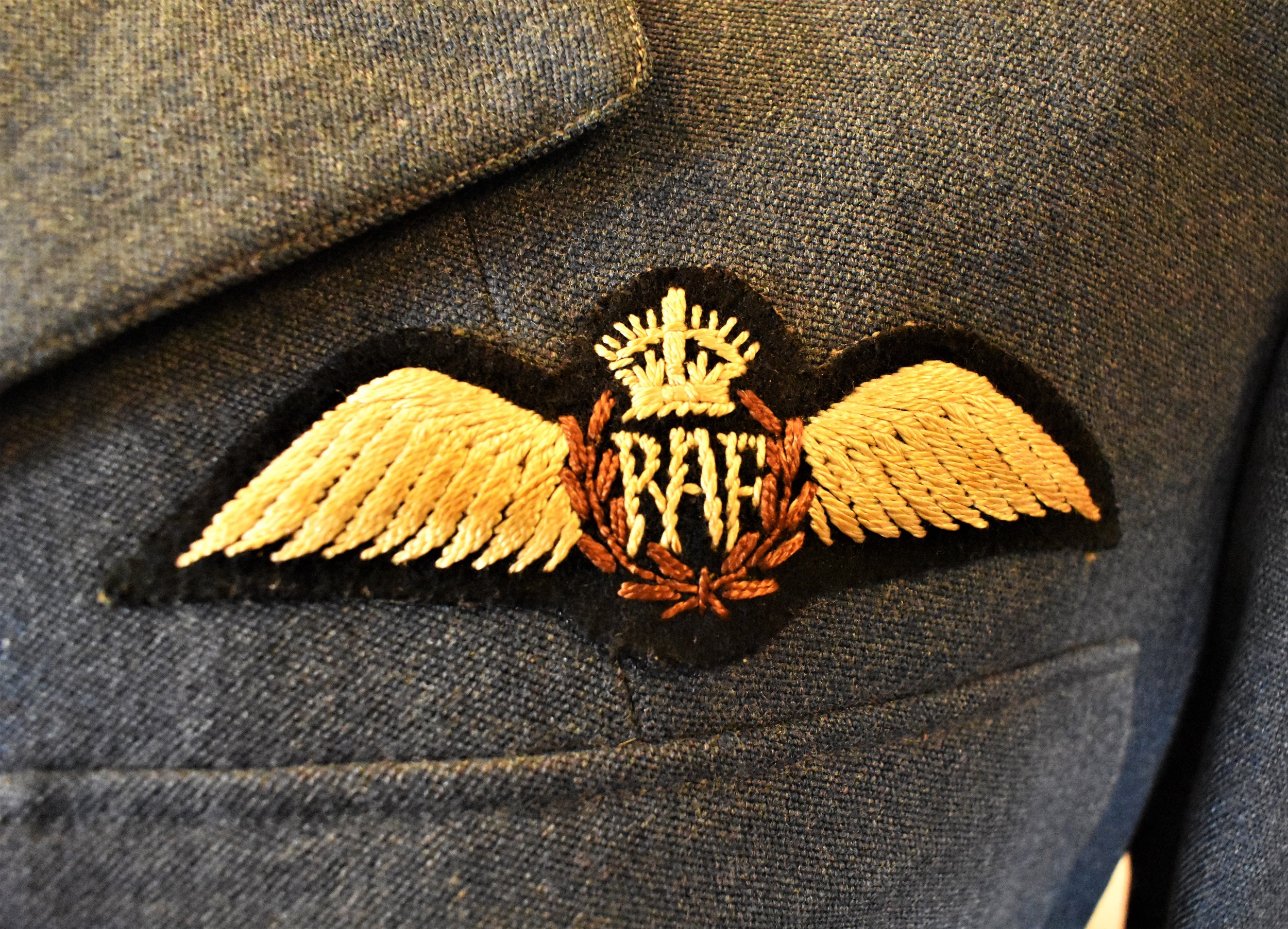 RAF uniform 2.JPG