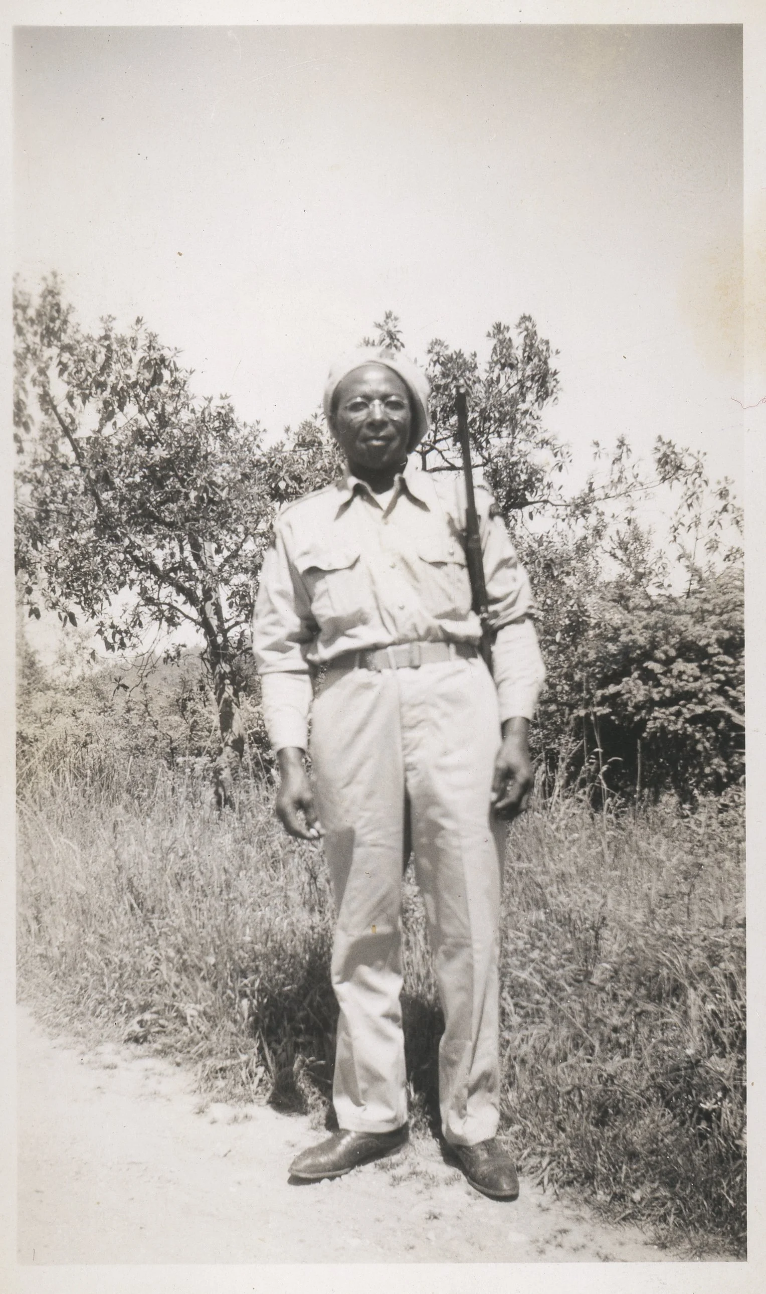 ROBERT WOOD, SENIOR, WEARING THE UNIFORM OF THE WARTIME HOME GUARD, SALT SPRING ISLAND, CIRCA 1940
SOURCE:  SALT SPRING ISLAND ARCHIVES, 2004032034, WHIMS, SAMPSON, WOOD, MARCOTTE PHOTO COLLECTION