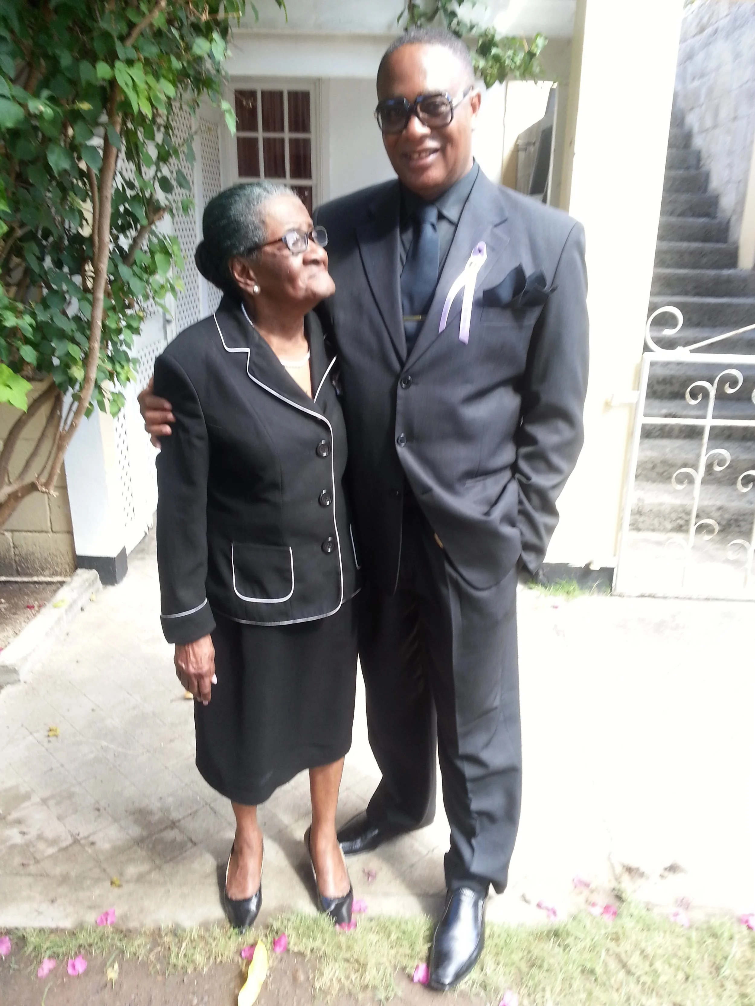 Mel with his aunt, Miss Vick Hobson.