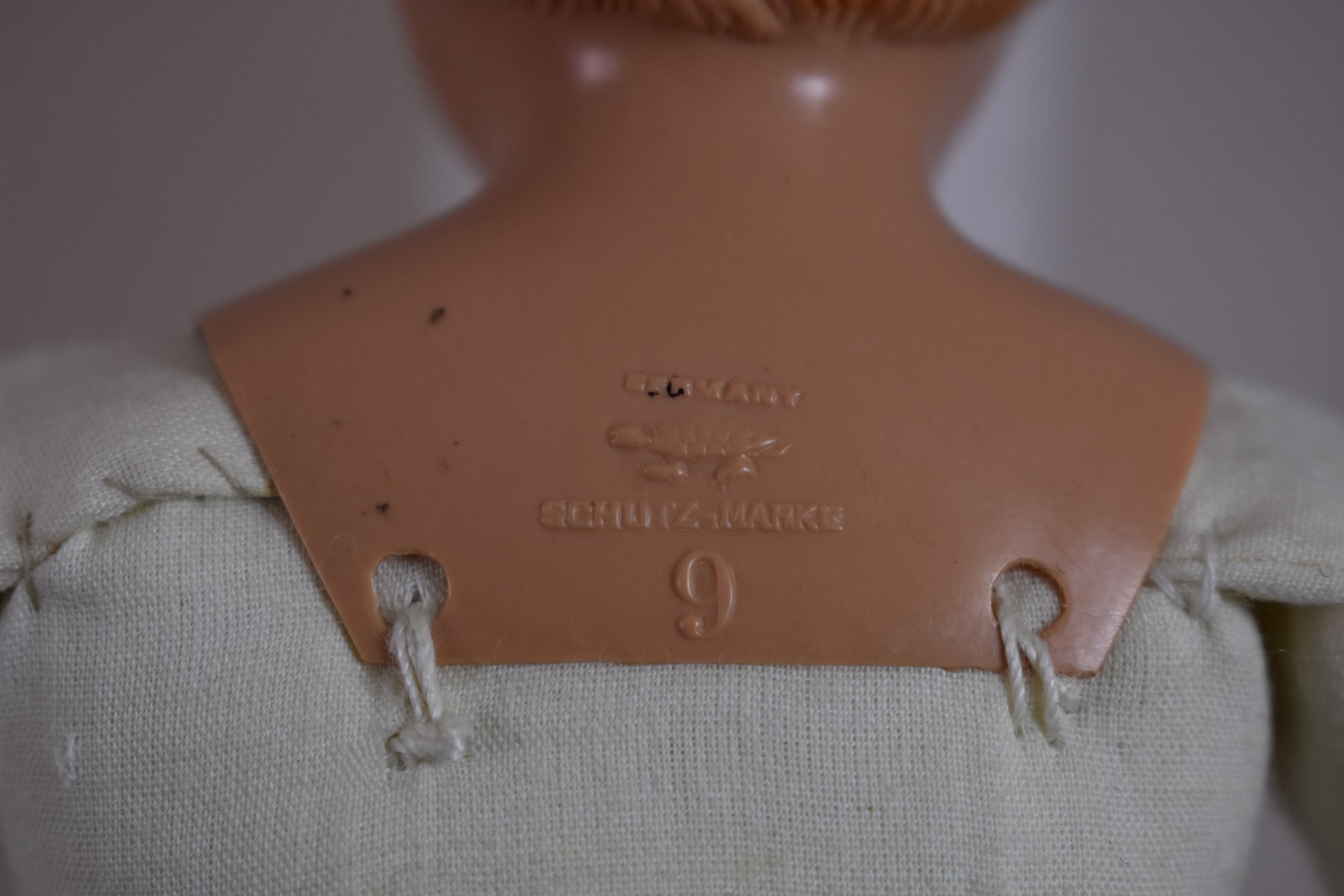 "Schutzmark" below the turtle.