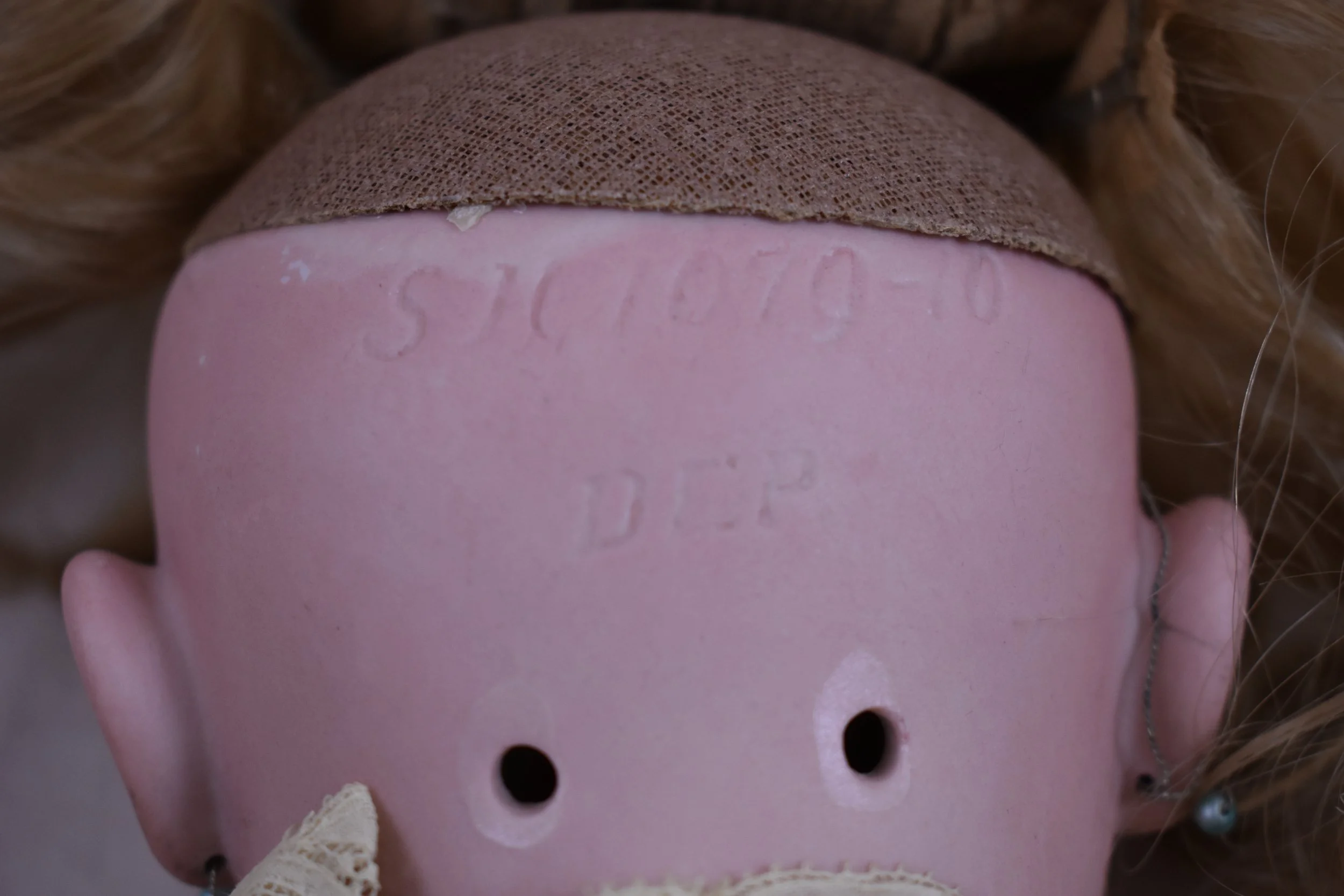 The Simon & Halbig maker’s mark