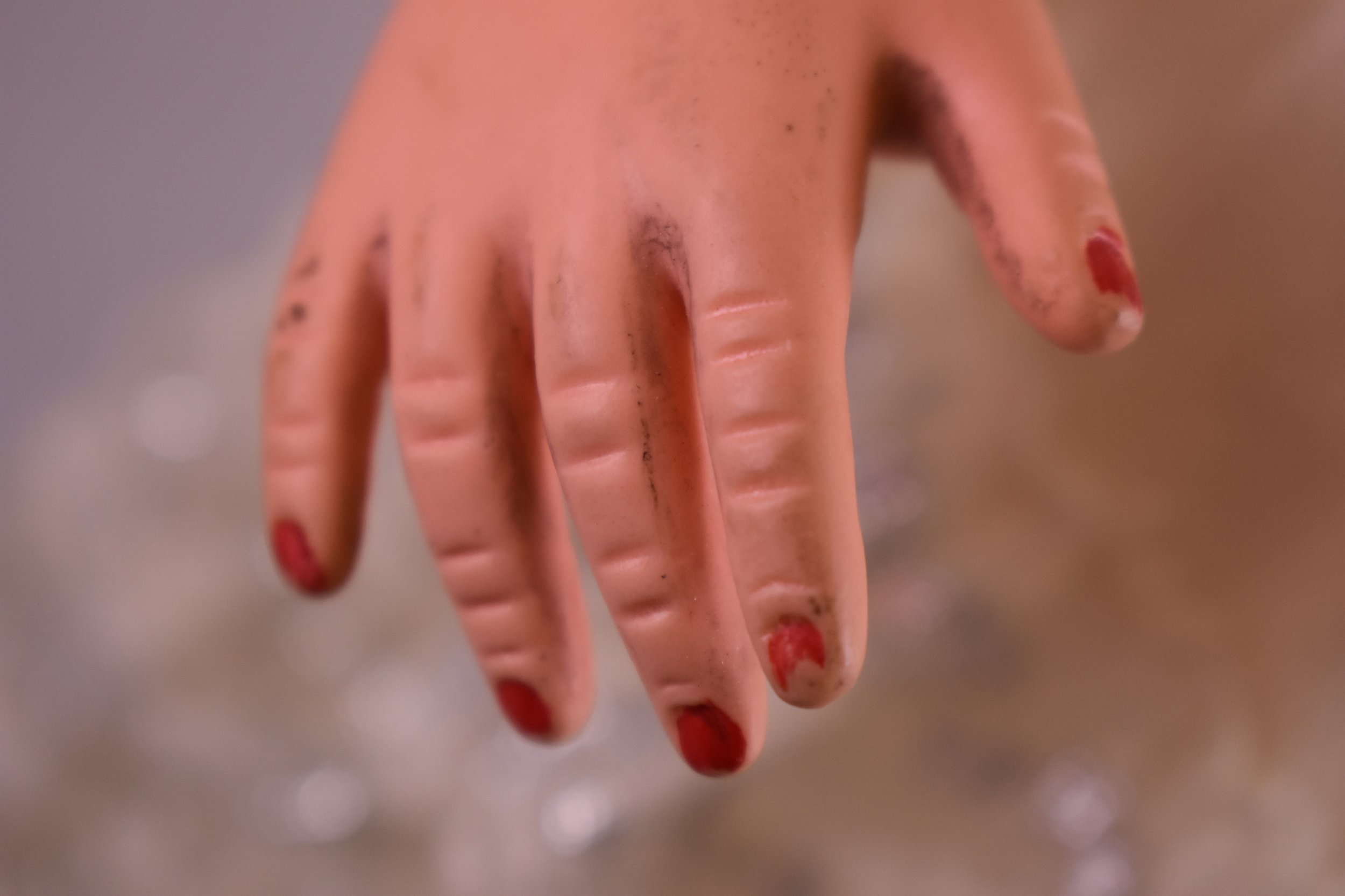 Betty Beautiful Bride doll hand