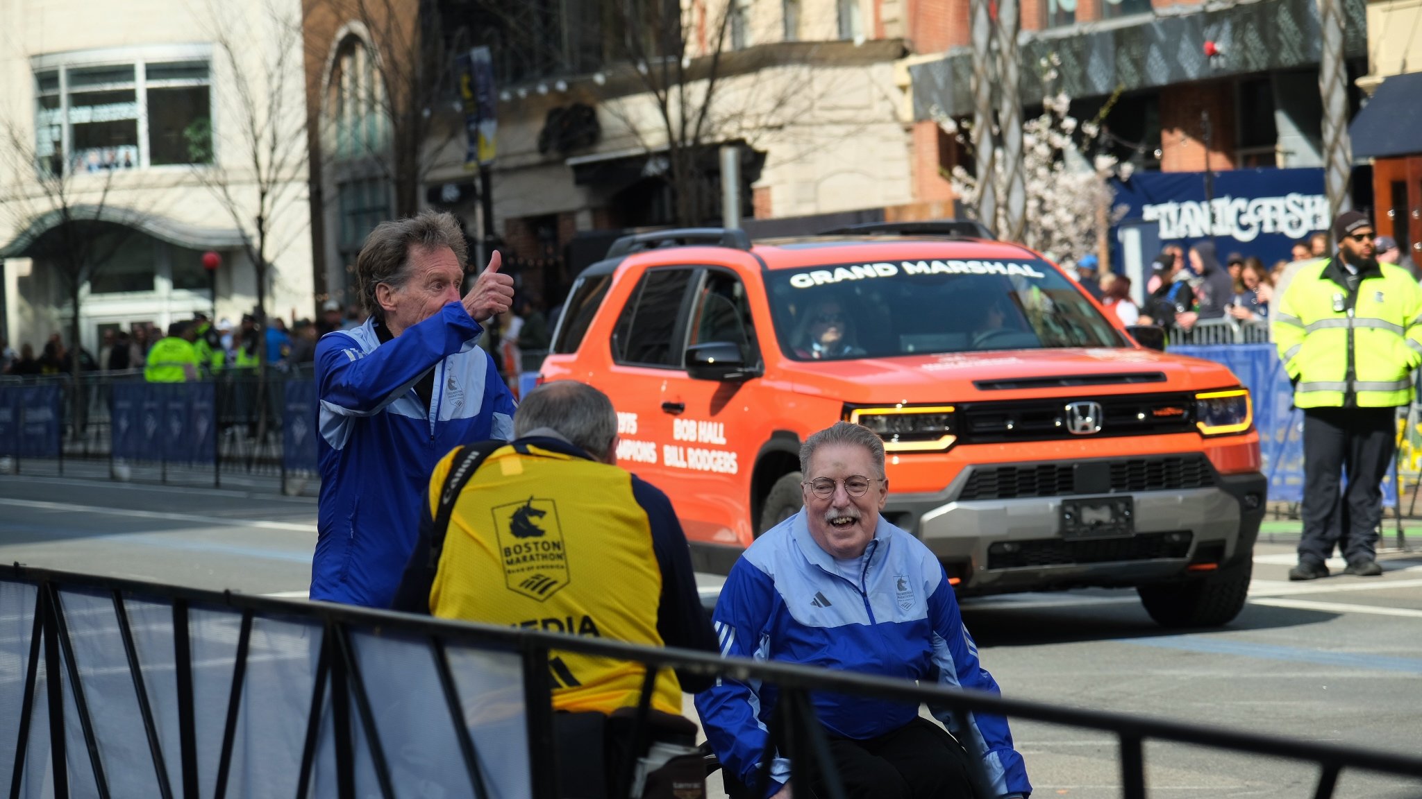 BOSTON,MA - The photo shot in Boston
Marathon on April 21. Serving as Grand
Marshals, Bob Hall and Bill Rodgers led the
field.