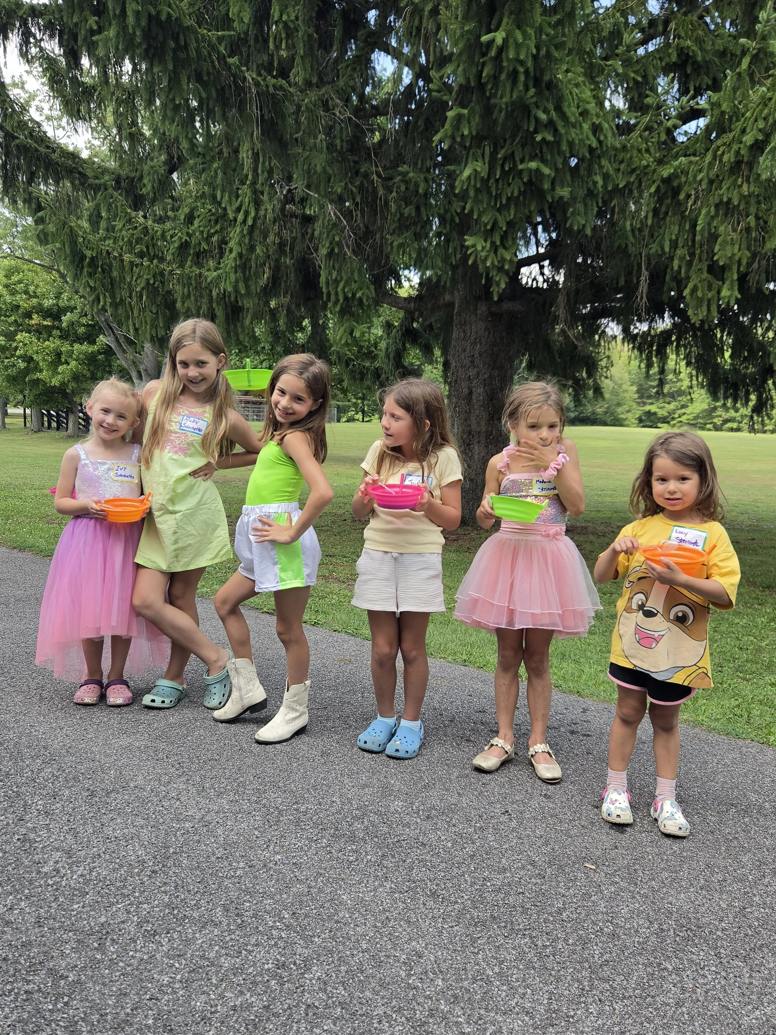 Girls with Snowcones.jpg