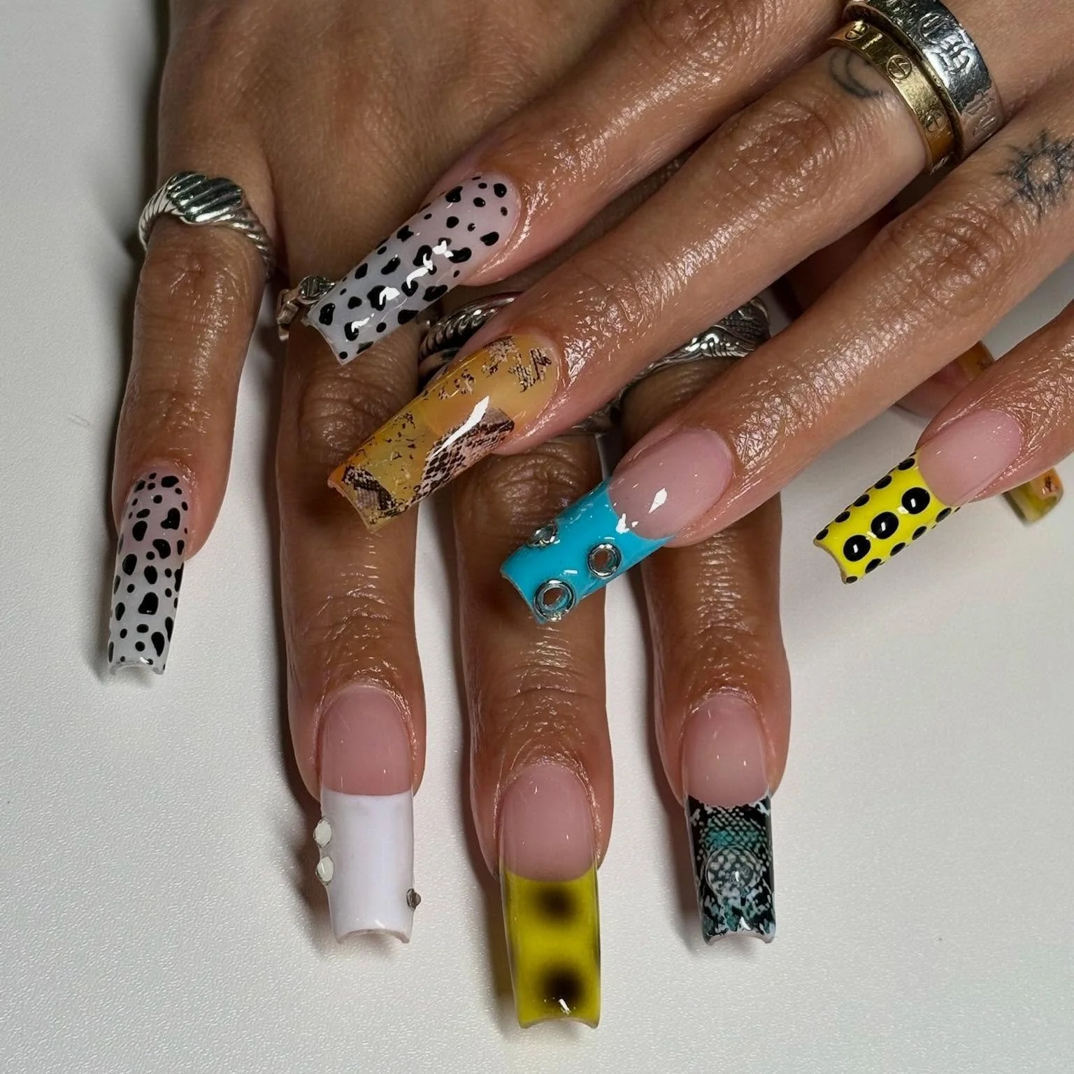Birthday nails had to be a moment @akaylascreations ⭐️⭐️⭐️⭐️⭐️

always trusting my girls @ Solante Studios to deliver top notch results &mdash; 

come experience it yourself, link in bio💌

&mdash;

nyc nails &bull; nyc nail tech &bull; brooklyn beau