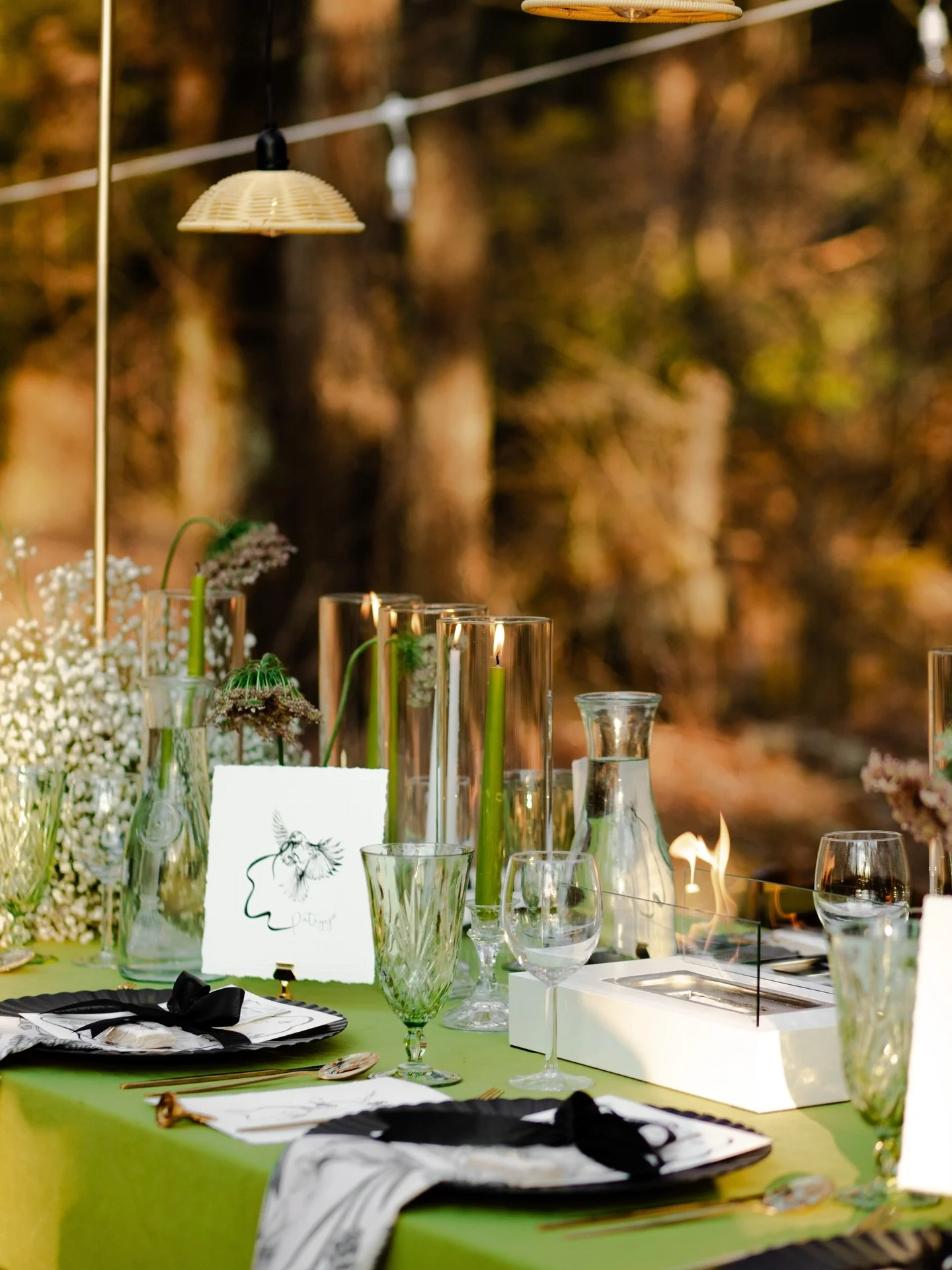 Keeping it cliche with some green on the feed ☘️
A forever favorite of mine
Warm weather - good people - good food; all the soul really needs 💚

Host &amp; Designer | @studio.s.events
Venue | @magnoliastreamsideresort
Stationery | @viasketchstudio 
