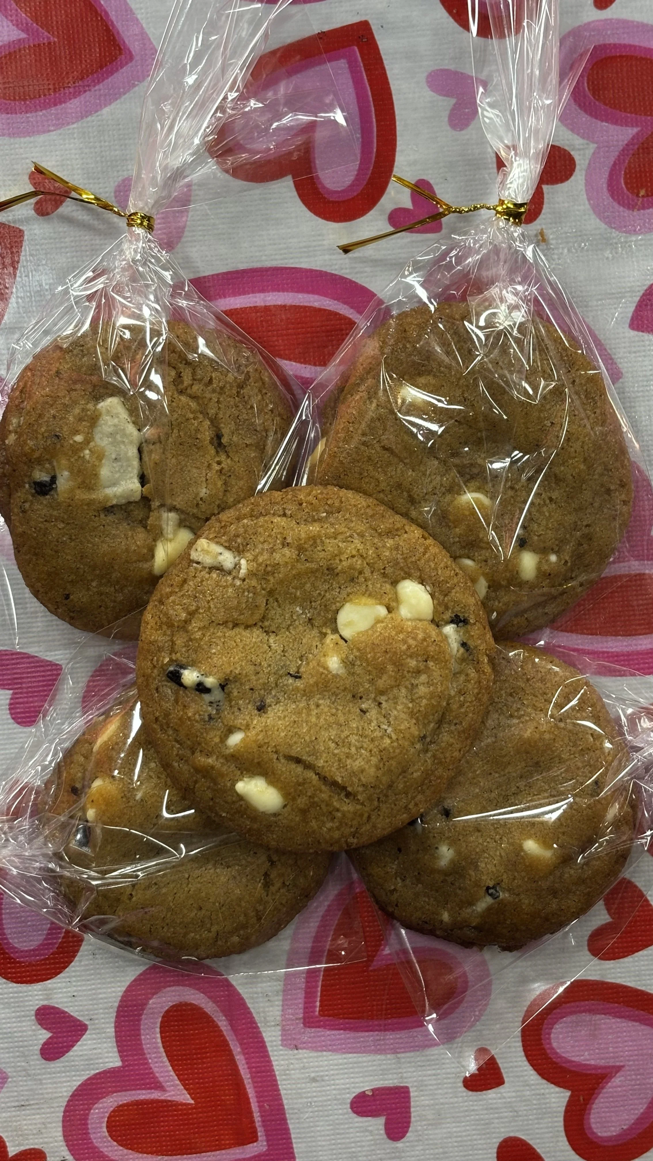 Cookies & Cream Cookie