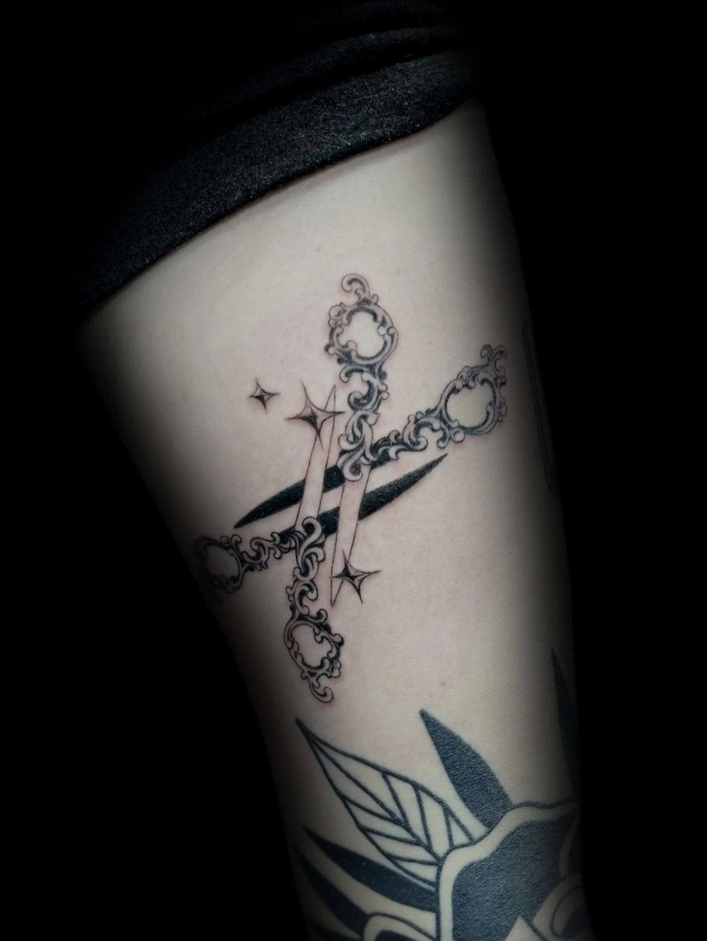 Some January tattoos + photo dump !!

Life updates include: new shop, first ever snow storm (!) experience, VIBES

I appreciate each and every one of y&rsquo;all and am so happy to be here 🖤

Lots of fun + cool tattoos booked for February! Got some 